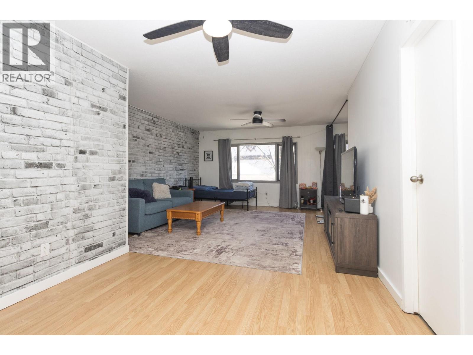 261 Alexander Street, Salmon Arm, British Columbia  V1E 4N3 - Photo 16 - 10384105