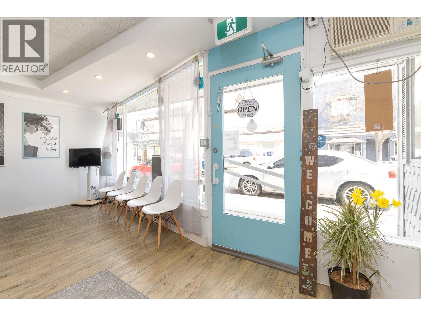 261 Alexander Street, Salmon Arm, British Columbia  V1E 4N3 - Photo 5 - 10384105