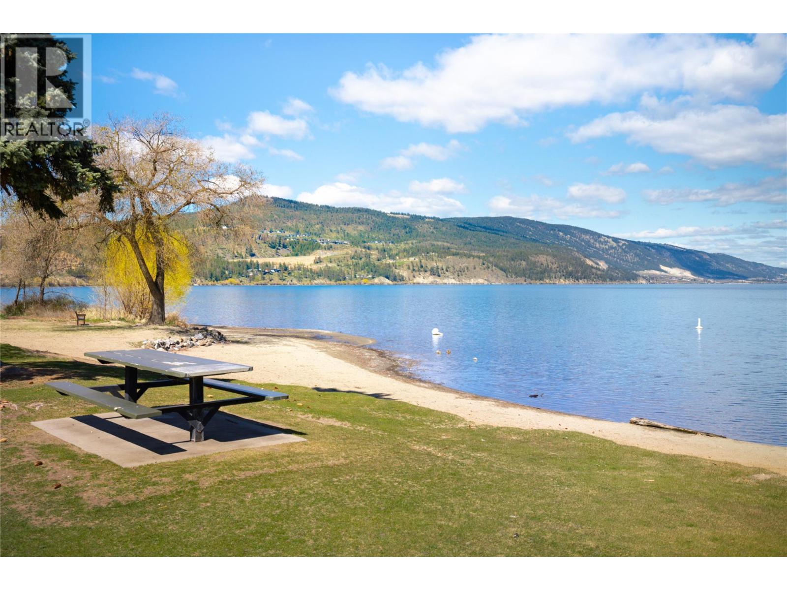 3570 Woodsdale Road Unit# 109, Lake Country, British Columbia  V4V 1Y9 - Photo 1 - 10383833