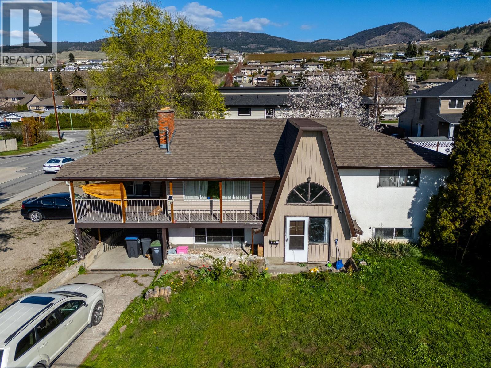 355 Mara Road, Kelowna, British Columbia  V1X 2T1 - Photo 2 - 10384205