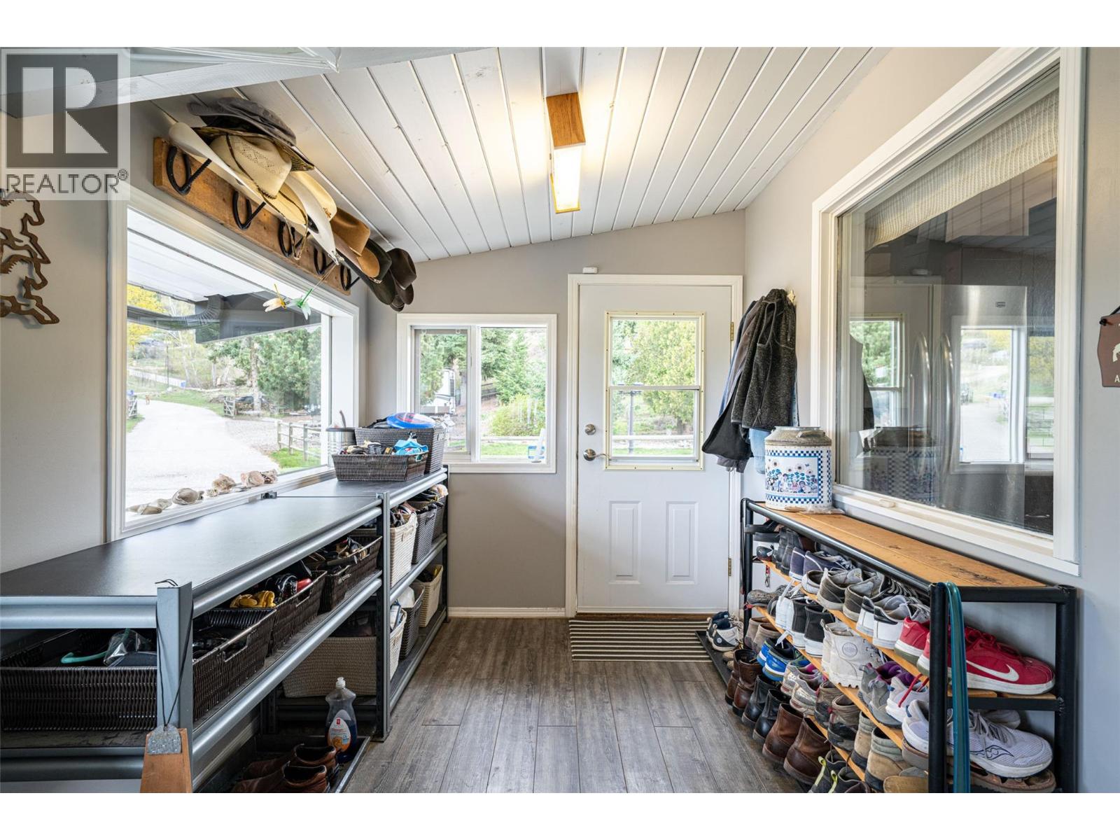 701 Robin Road, Vernon, British Columbia  V1B 3B3 - Photo 29 - 10384185