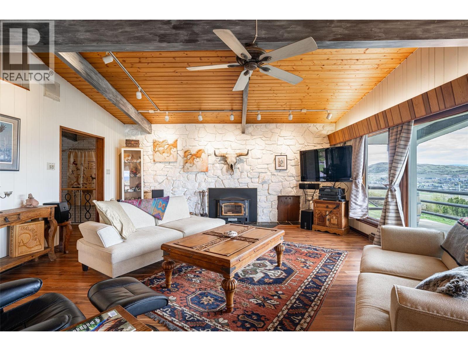 701 Robin Road, Vernon, British Columbia  V1B 3B3 - Photo 39 - 10384185