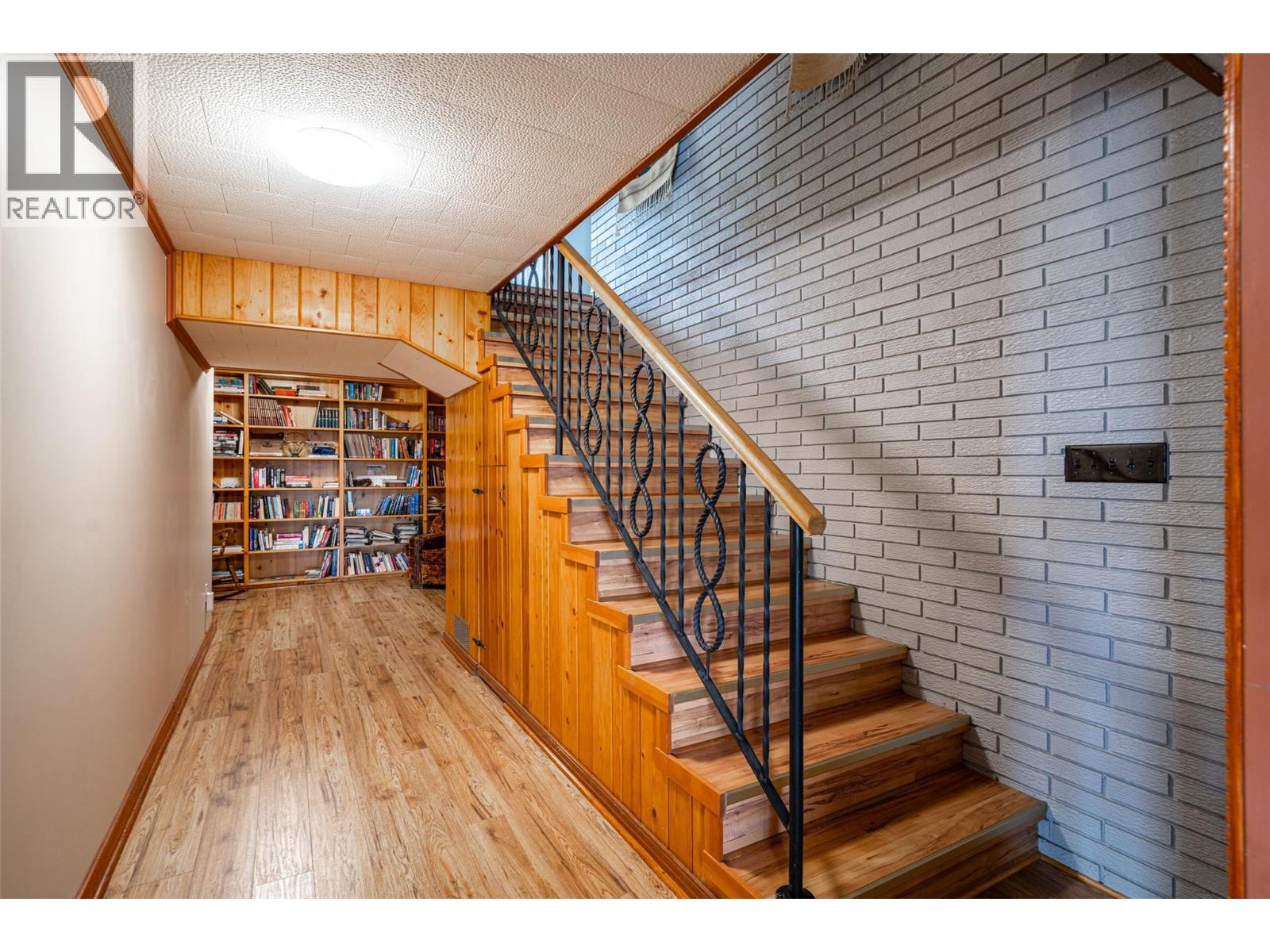 701 Robin Road, Vernon, British Columbia  V1B 3B3 - Photo 65 - 10384185