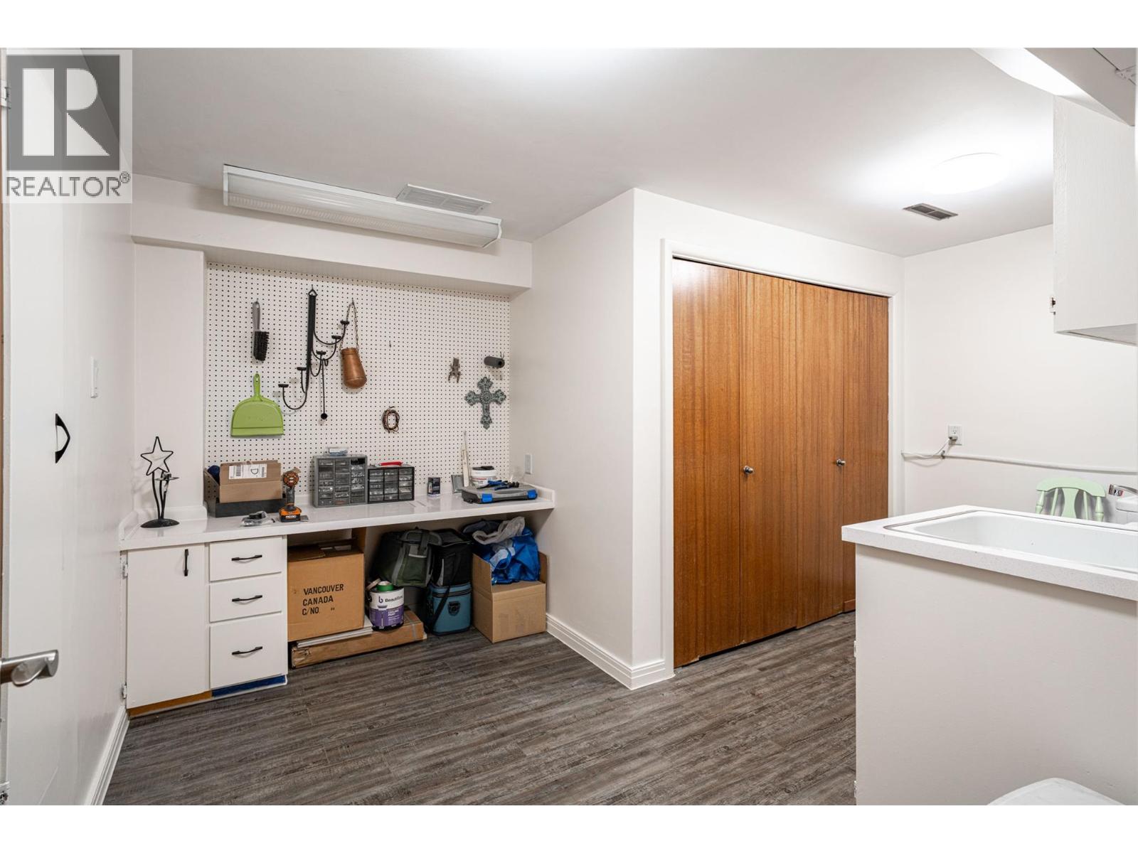 701 Robin Road, Vernon, British Columbia  V1B 3B3 - Photo 75 - 10384185