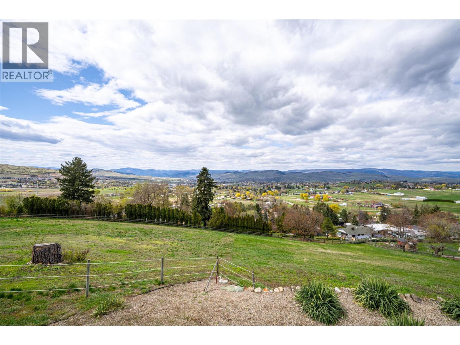 701 Robin Road, Vernon, British Columbia  V1B 3B3 - Photo 96 - 10384185