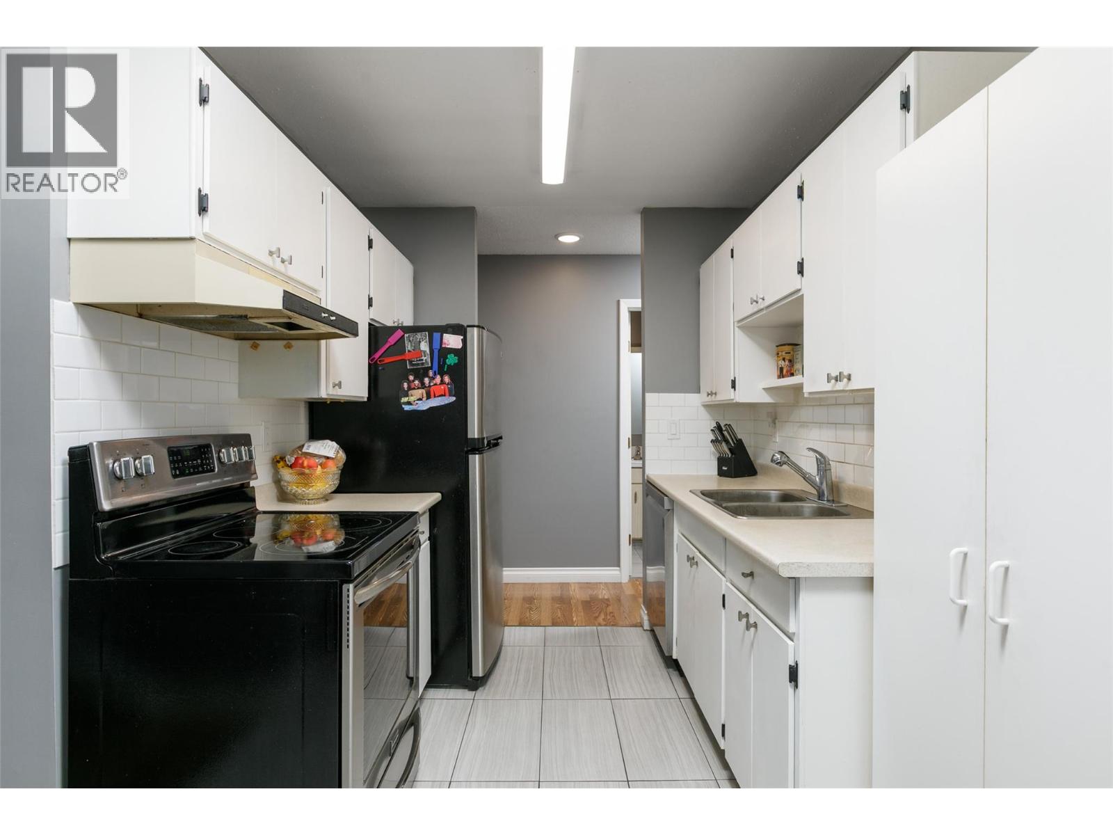 450 All Star Court Unit# 322, Kelowna, British Columbia  V1X 5N7 - Photo 13 - 10383694