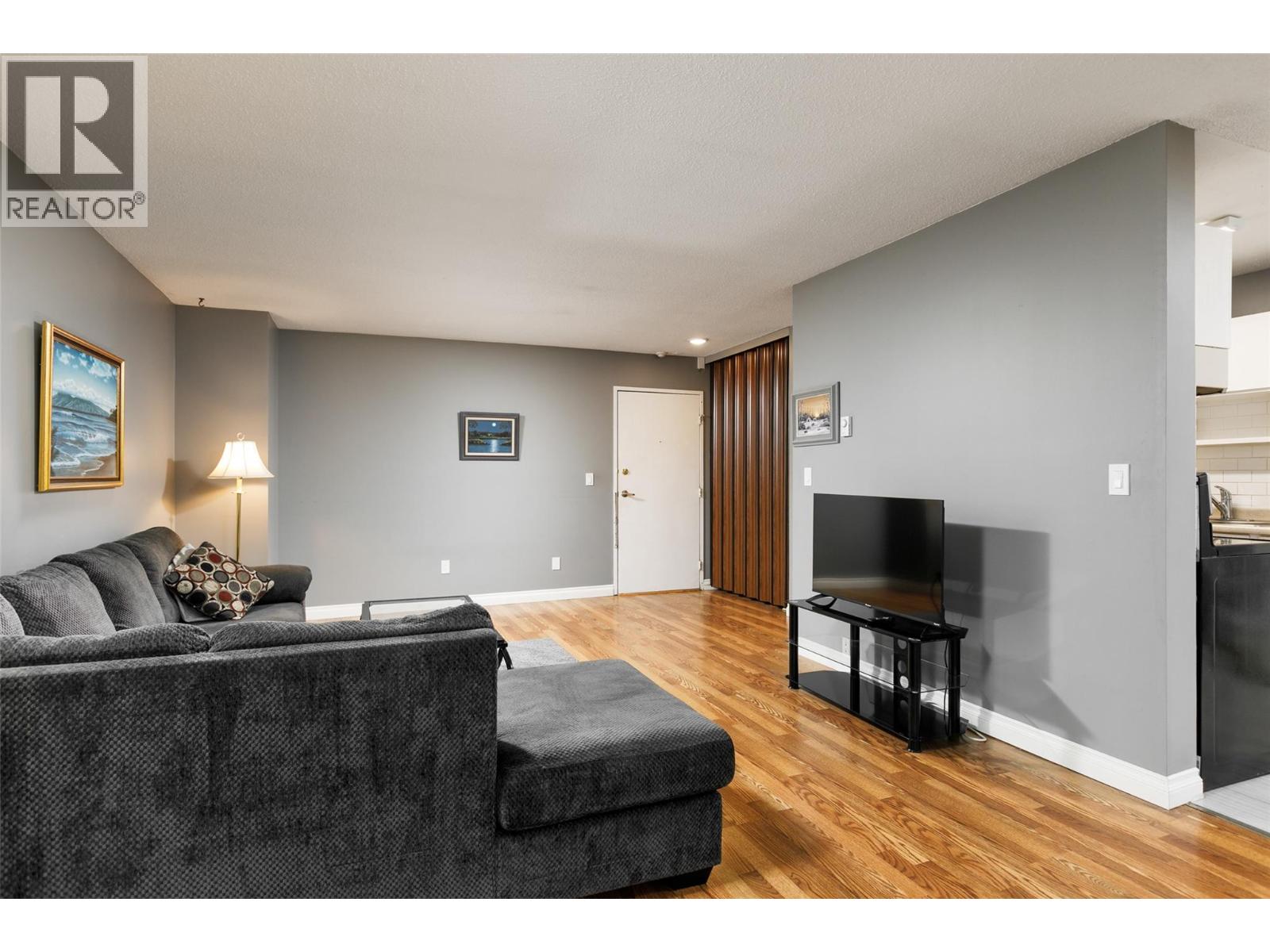 450 All Star Court Unit# 322, Kelowna, British Columbia  V1X 5N7 - Photo 9 - 10383694