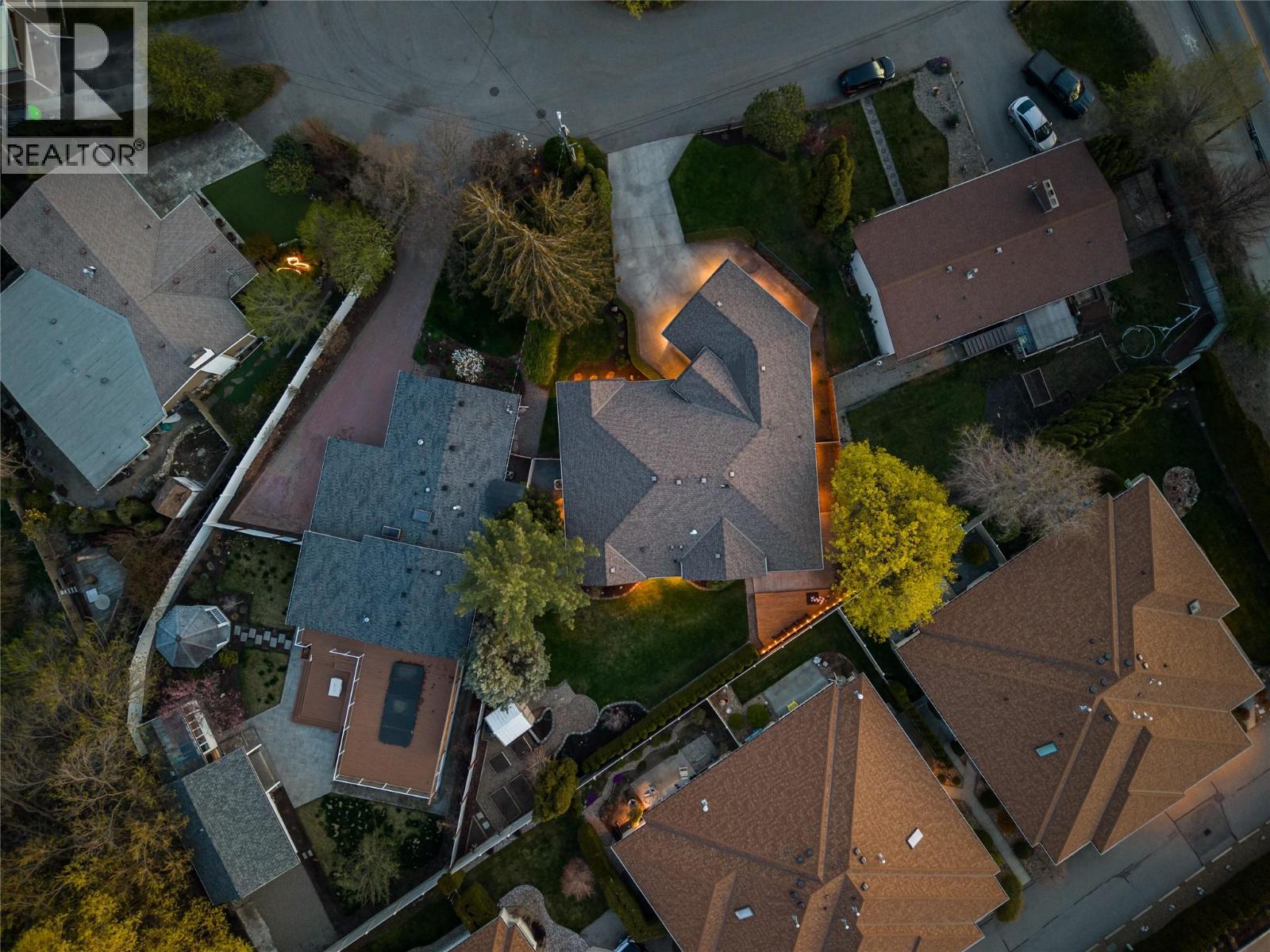 614 Armour Crescent, Kelowna, British Columbia  V1W 1A5 - Photo 66 - 10383426