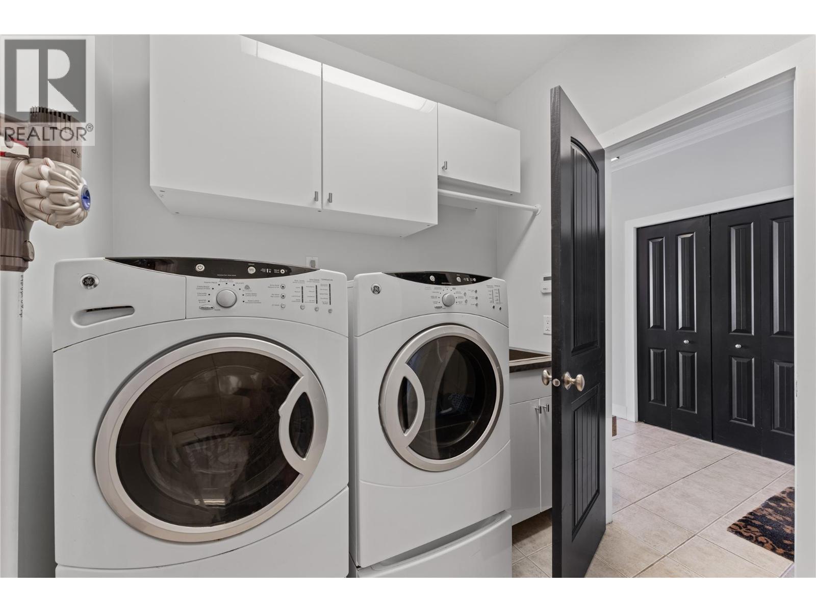 614 Armour Crescent, Kelowna, British Columbia  V1W 1A5 - Photo 86 - 10383426