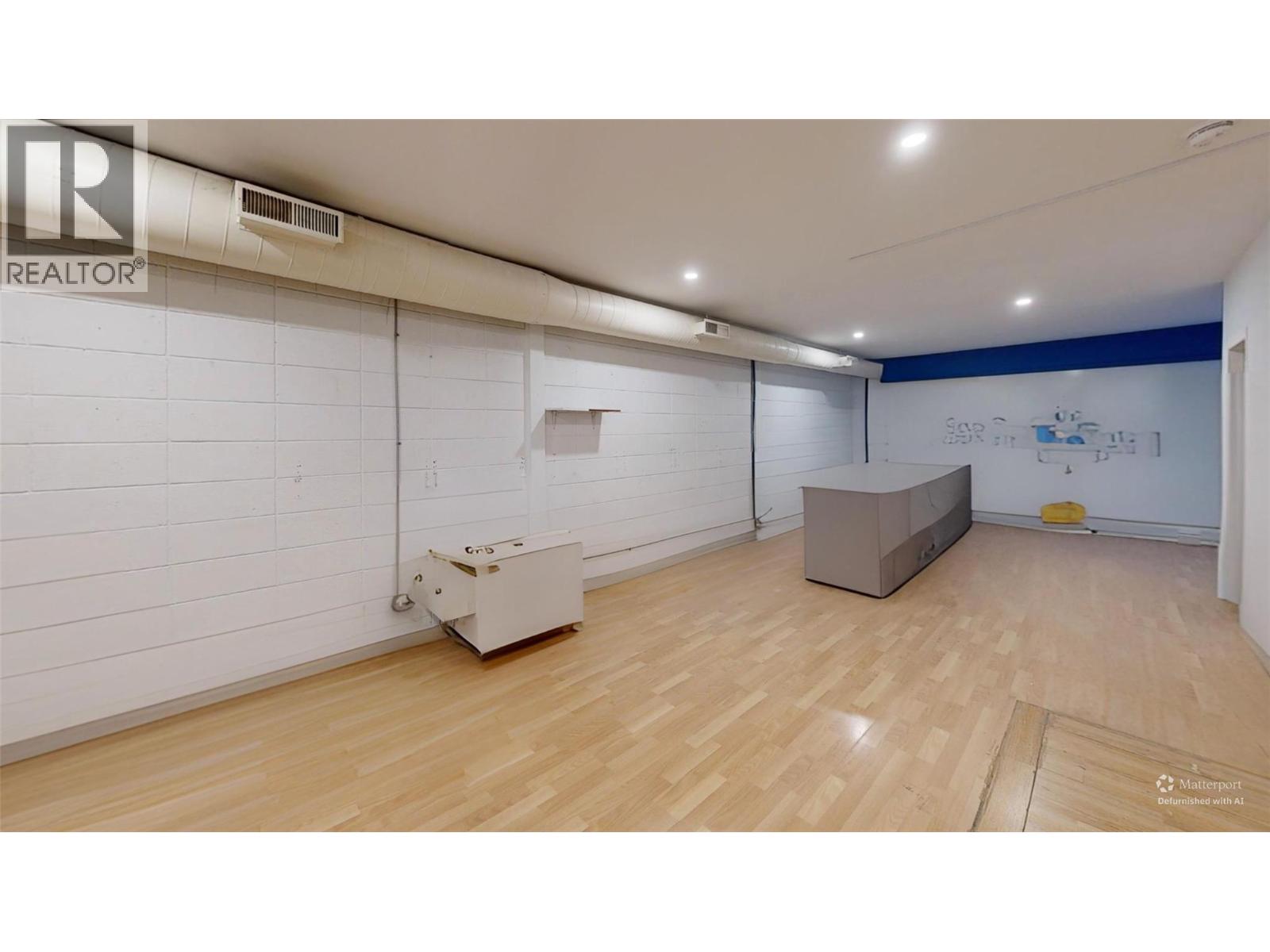 555 Lawrence Avenue, Kelowna, British Columbia  V1Y 6L8 - Photo 10 - 10383769