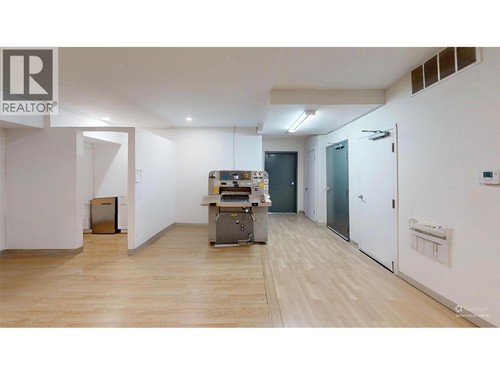 555 Lawrence Avenue, Kelowna, British Columbia  V1Y 6L8 - Photo 12 - 10383769