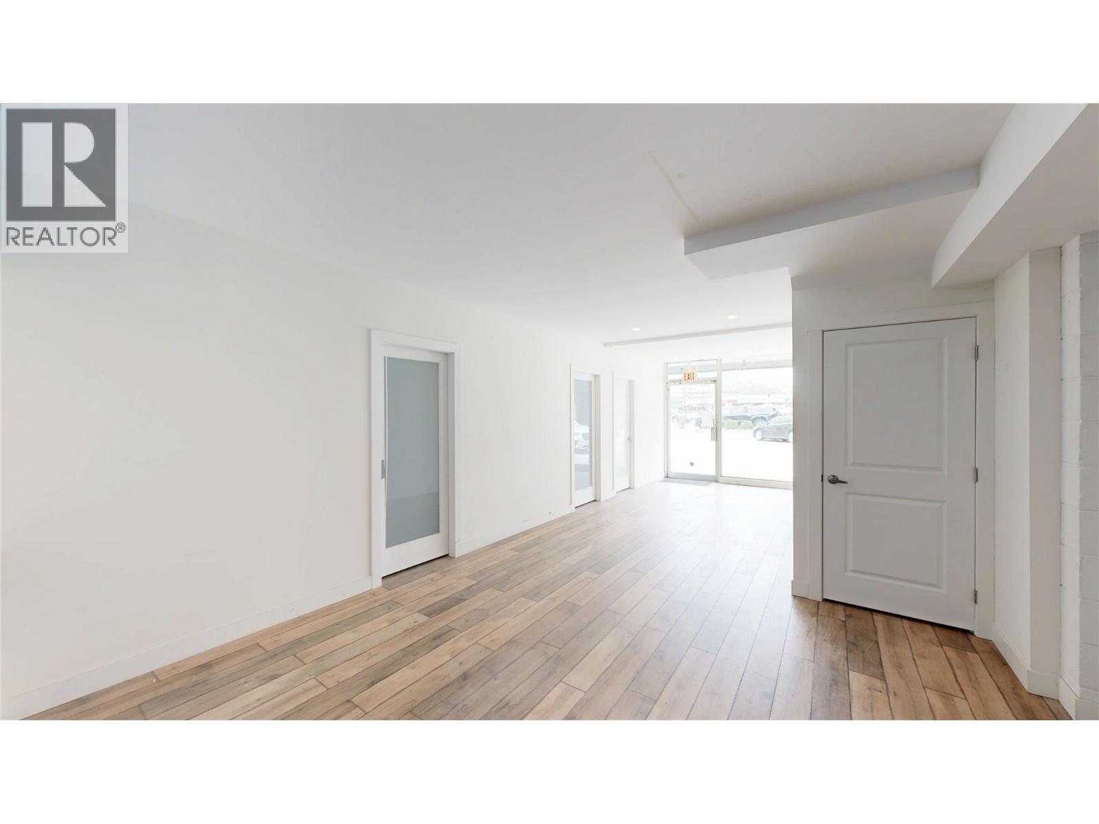 555 Lawrence Avenue, Kelowna, British Columbia  V1Y 6L8 - Photo 6 - 10383769