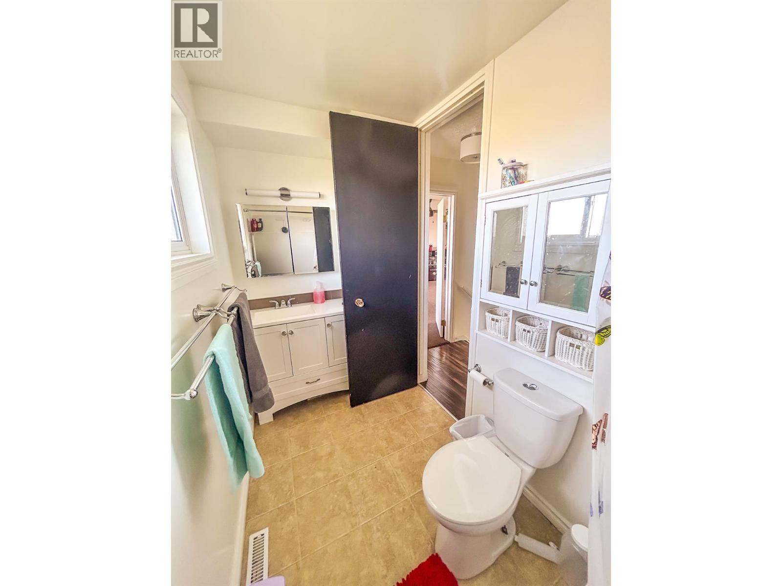 1924 90 Avenue, Dawson Creek, British Columbia  V1G 1A6 - Photo 11 - 10384362