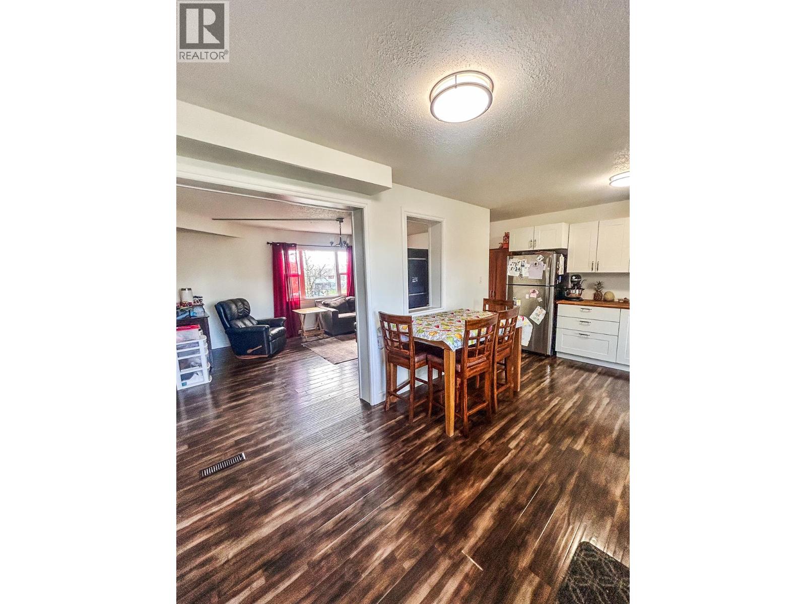 1924 90 Avenue, Dawson Creek, British Columbia  V1G 1A6 - Photo 6 - 10384362