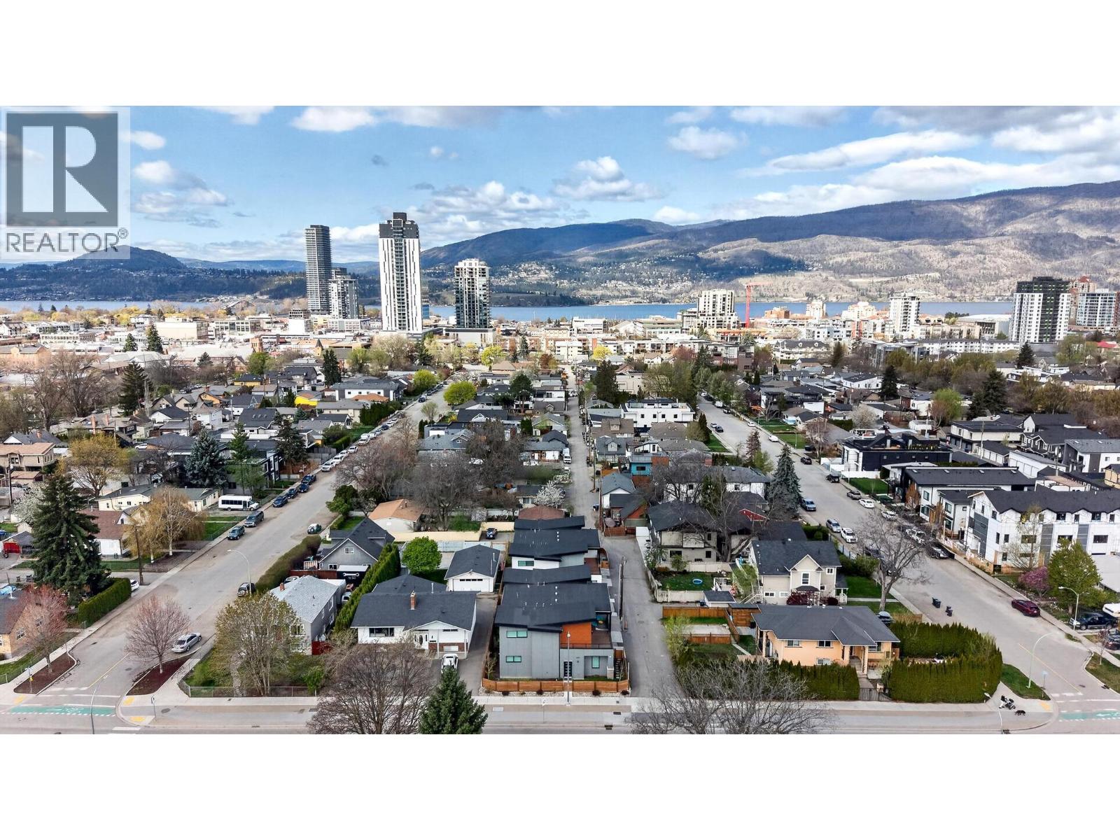 1452 Ethel Street Unit# 1, Kelowna, British Columbia  V1Y 2Z7 - Photo 3 - 10384309