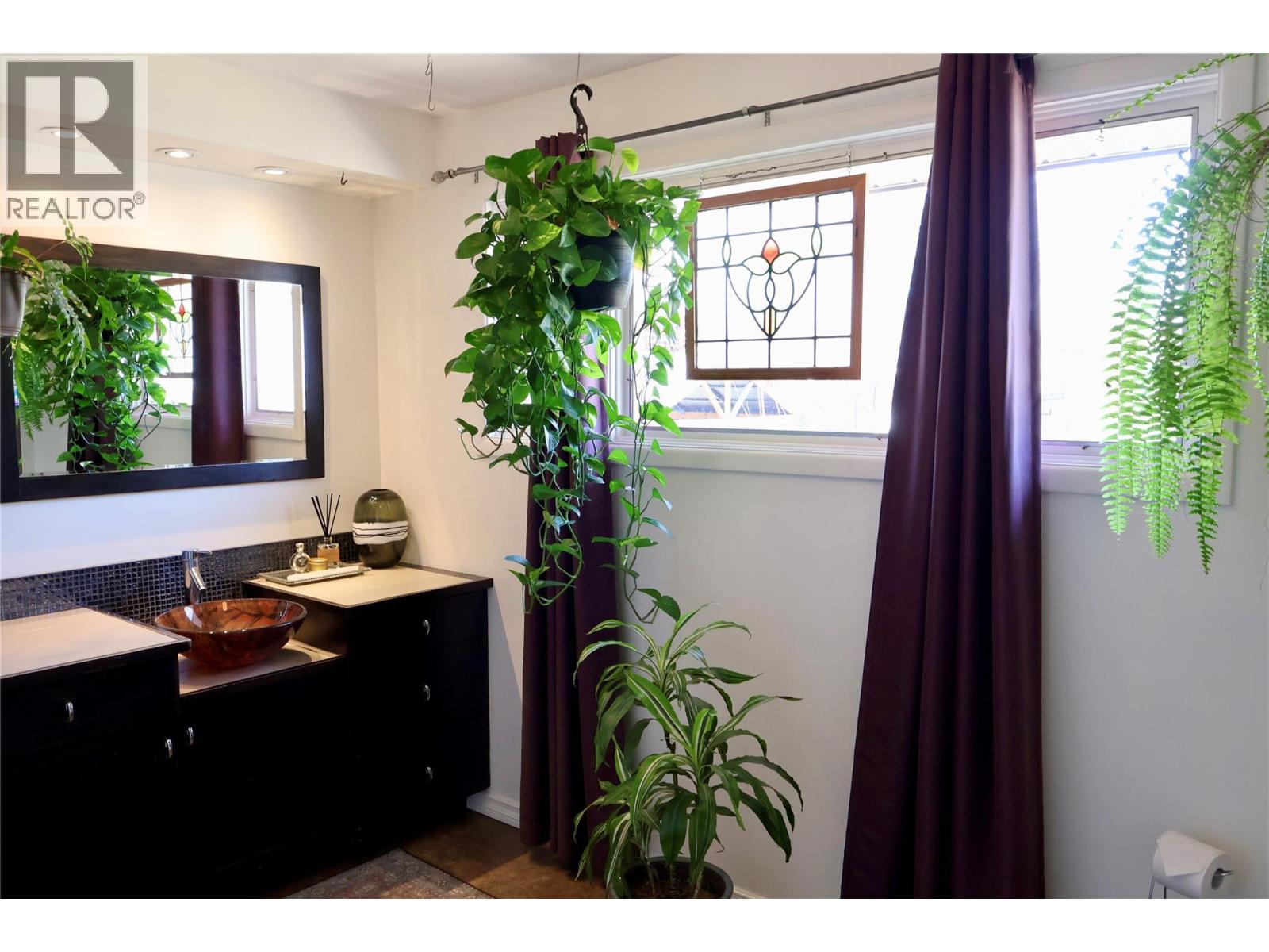 605 8th Street, Golden, British Columbia  V0A 1H0 - Photo 16 - 10384158