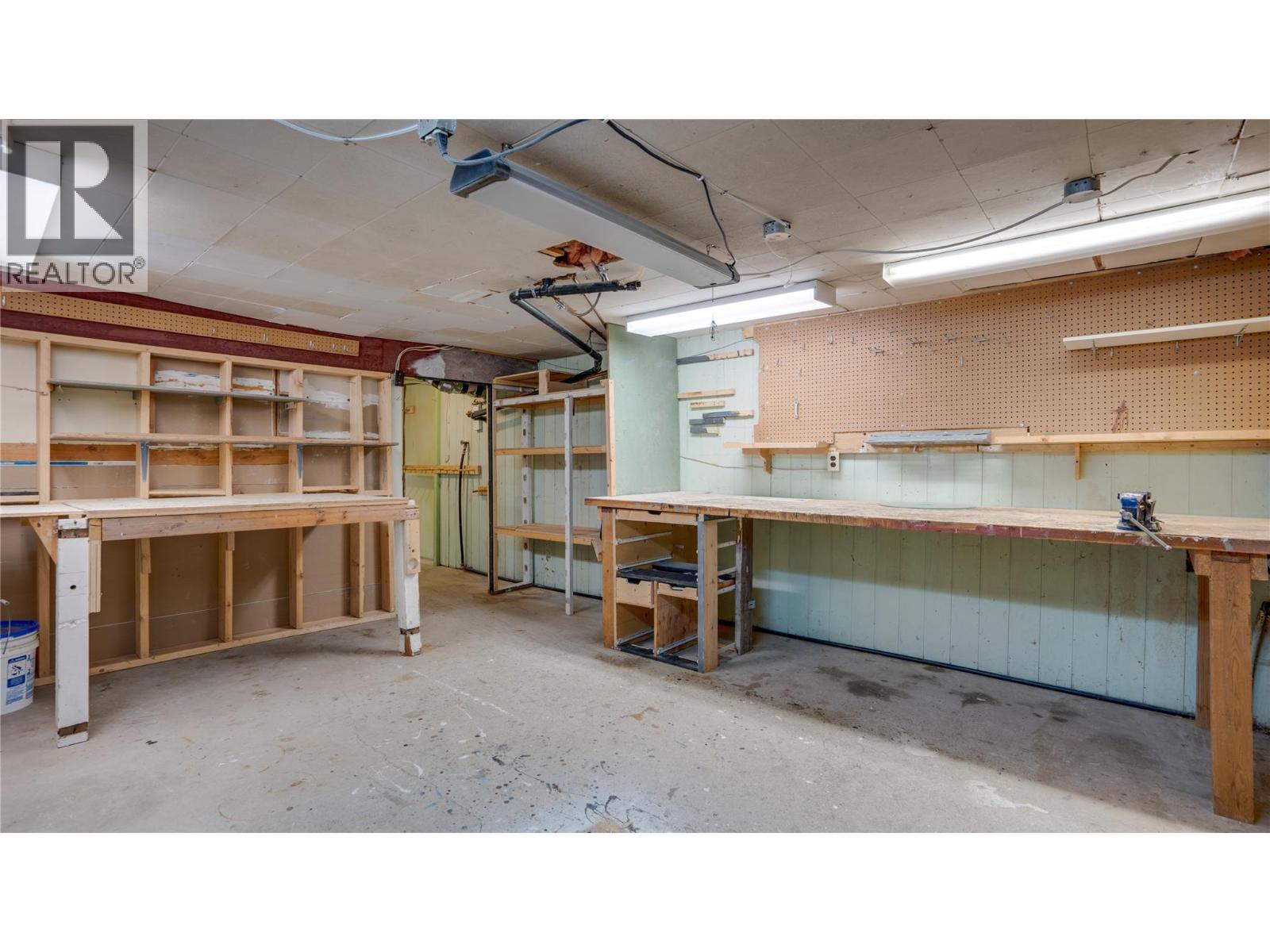 7595 Klinger Road, Vernon, British Columbia  V1H 1H4 - Photo 38 - 10383950