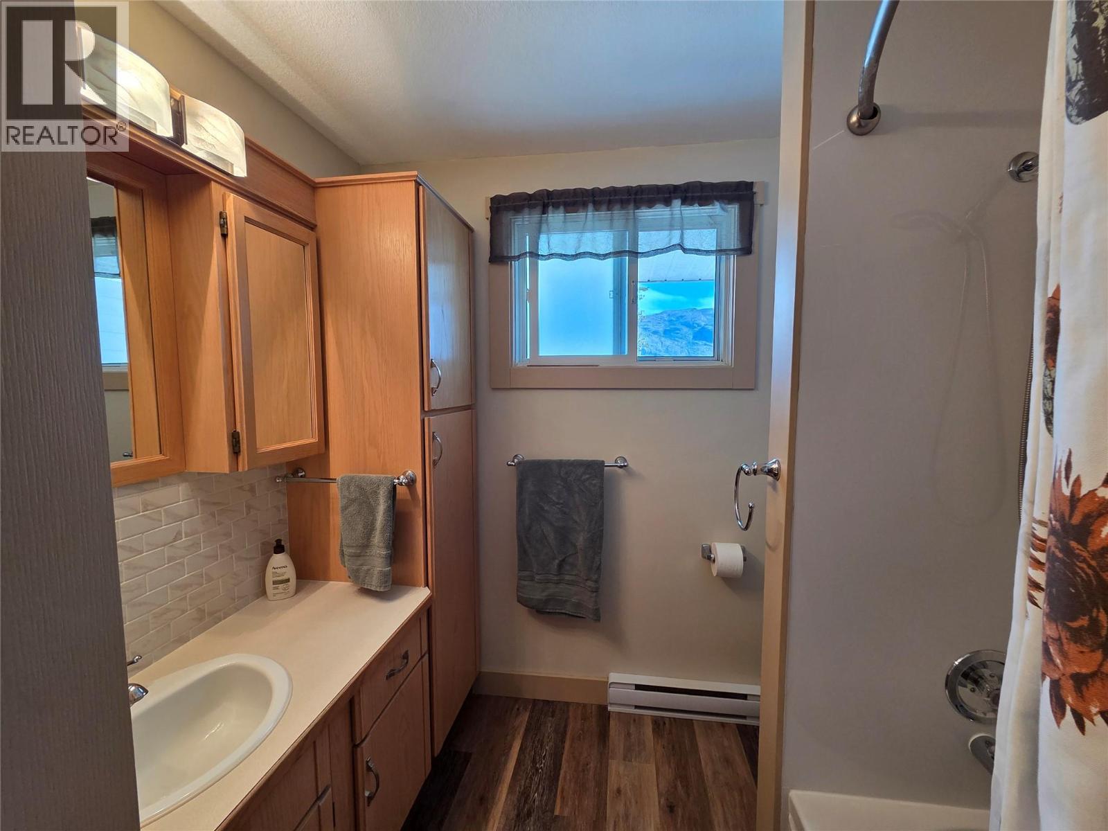 114 Cedar Avenue, Kaleden, British Columbia  V0H 1K0 - Photo 11 - 10384369