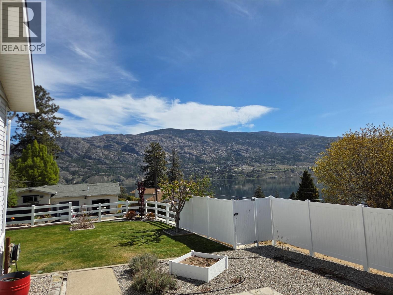 114 Cedar Avenue, Kaleden, British Columbia  V0H 1K0 - Photo 32 - 10384369