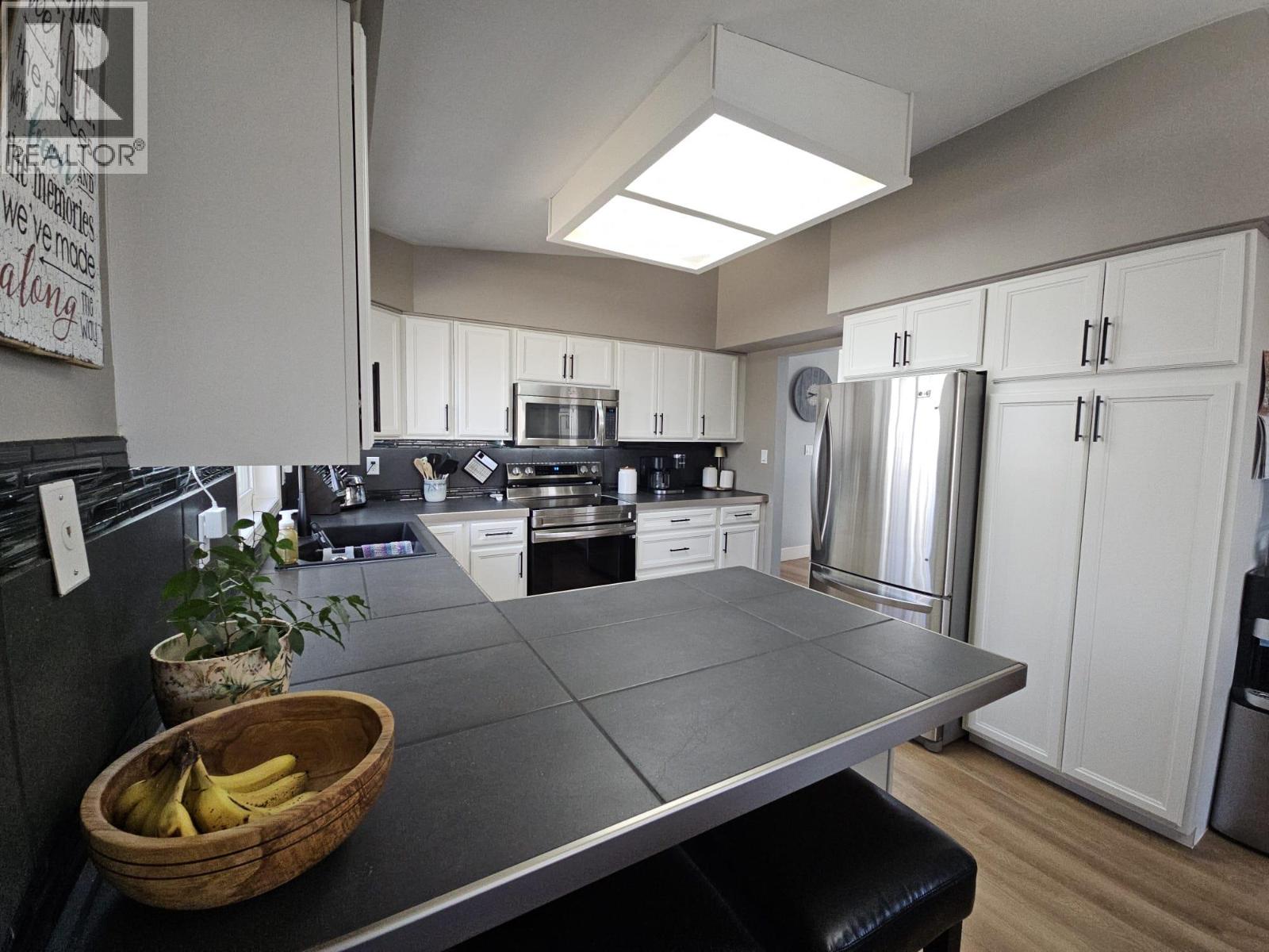 5684 Wabi Estates, Chetwynd, British Columbia  V0C 1J0 - Photo 18 - 10384140