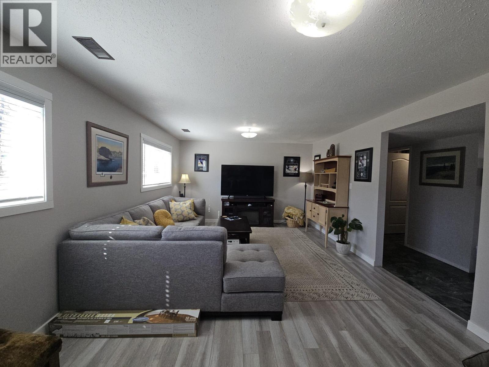 5684 Wabi Estates, Chetwynd, British Columbia  V0C 1J0 - Photo 52 - 10384140