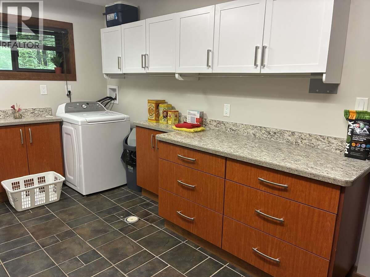 7429 Sunnybrae Canoe Point Road Unit# 22, Tappen, British Columbia  V0E 2X1 - Photo 15 - 10384378