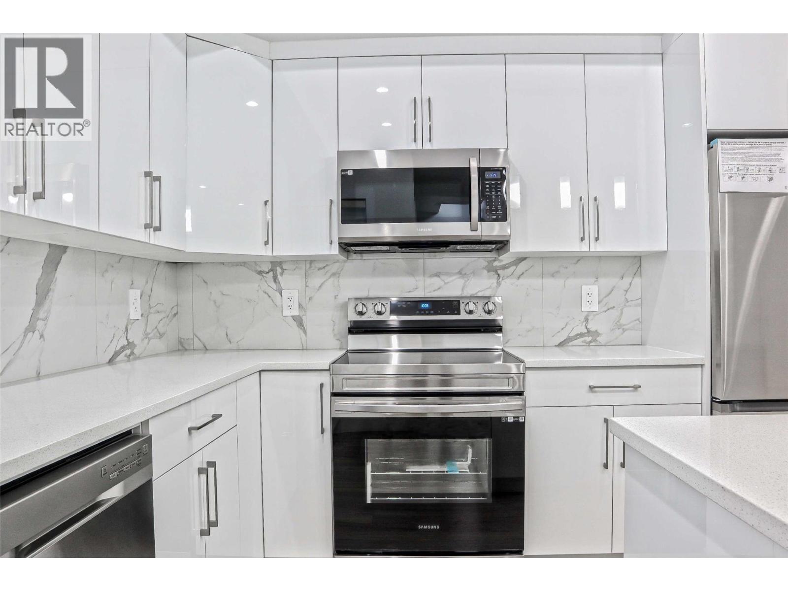 1354 Rutland Road Unit# 13, Kelowna, British Columbia  V1X 0C2 - Photo 2 - 10384377