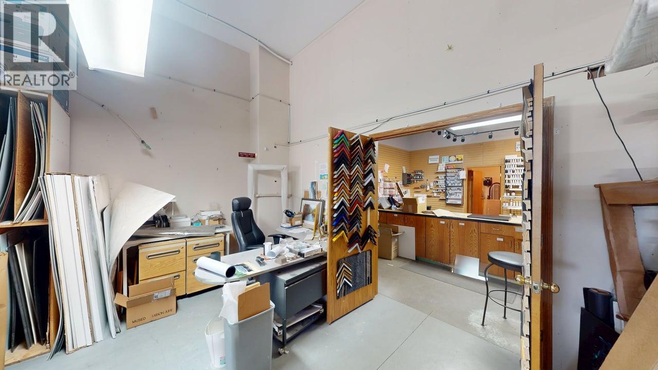 800 Baker Street, Cranbrook, British Columbia  V1C 1A2 - Photo 33 - 10384278