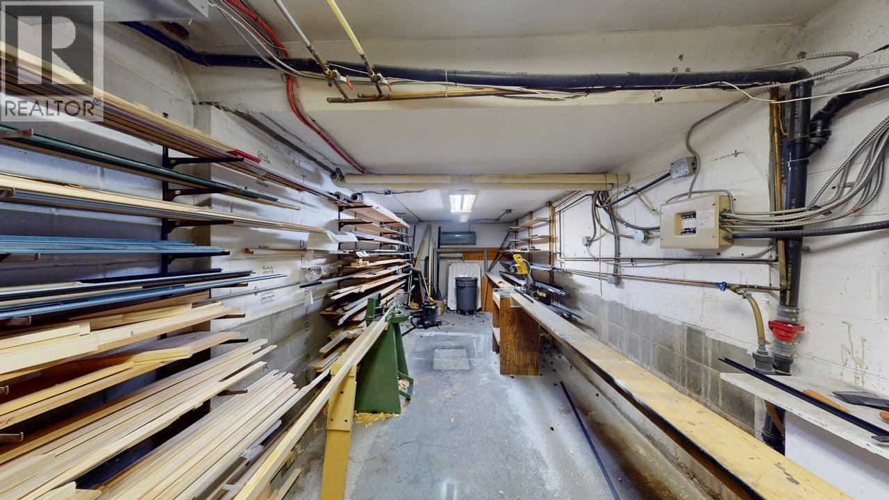 800 Baker Street, Cranbrook, British Columbia  V1C 1A2 - Photo 48 - 10384278