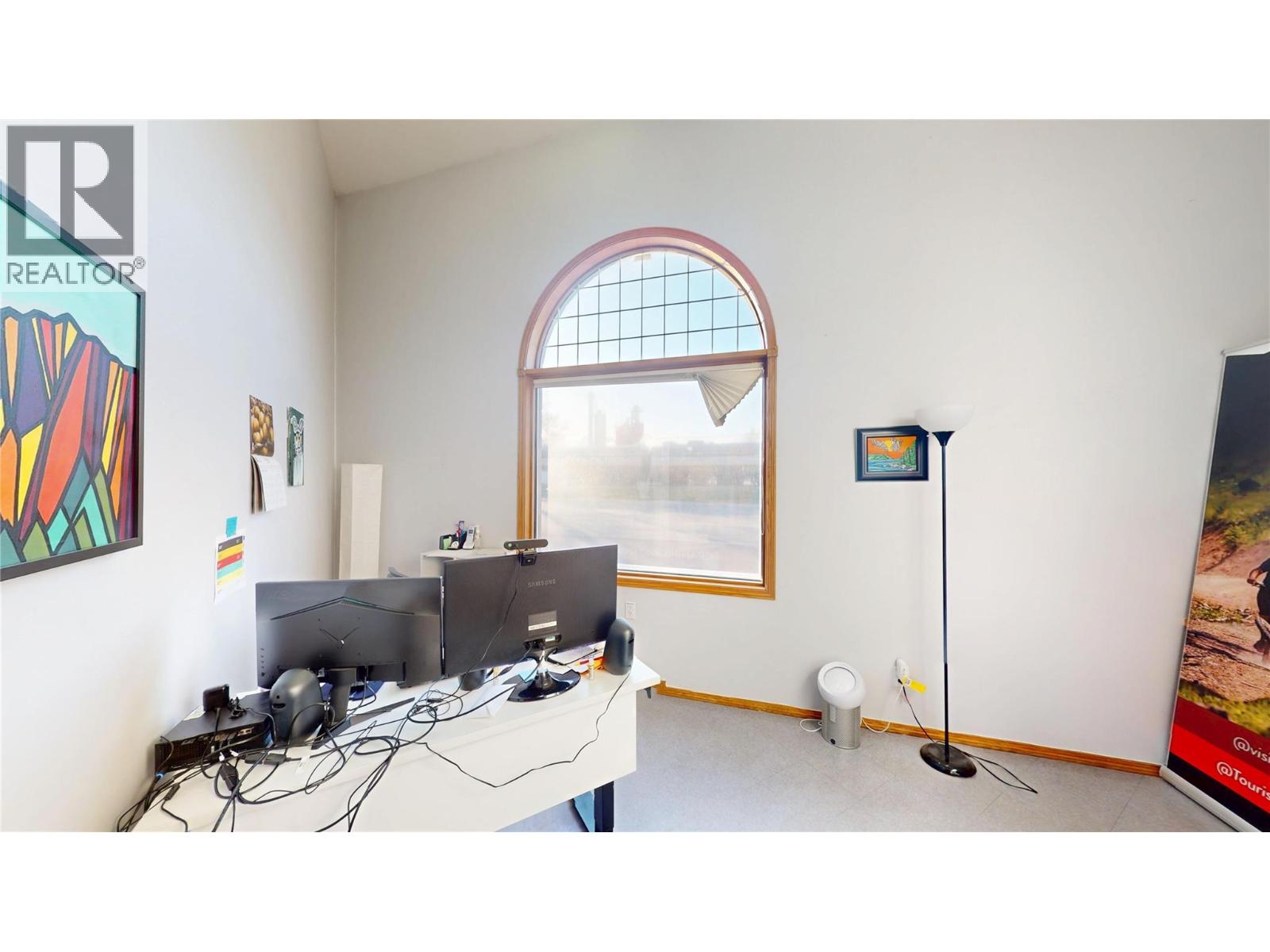 800 Baker Street, Cranbrook, British Columbia  V1C 1A2 - Photo 60 - 10384278