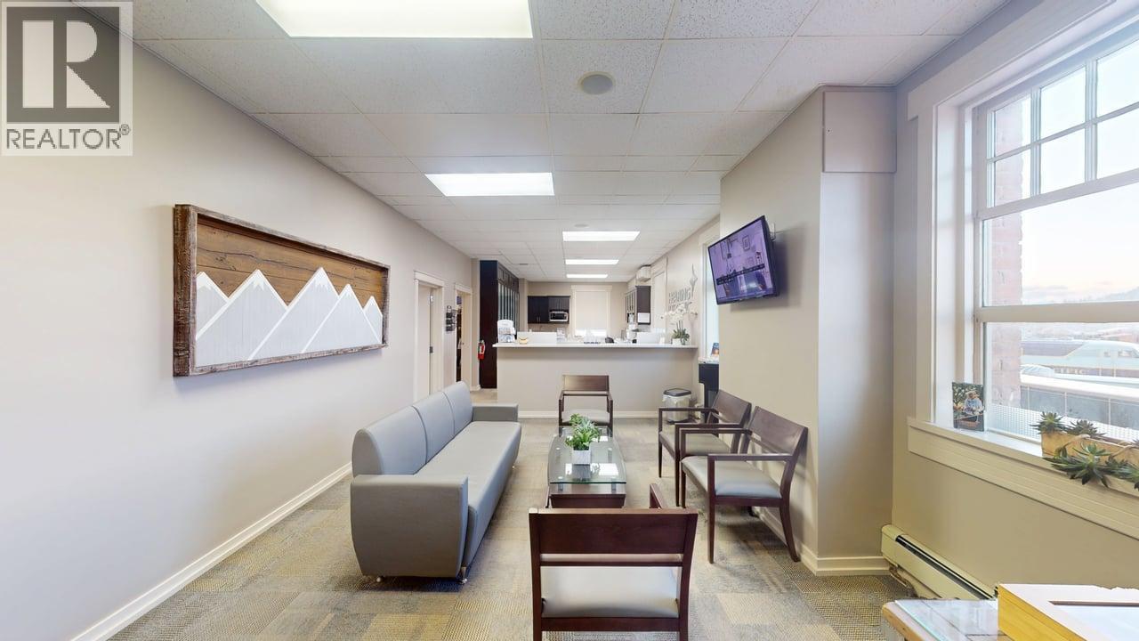 800 Baker Street, Cranbrook, British Columbia  V1C 1A2 - Photo 71 - 10384278