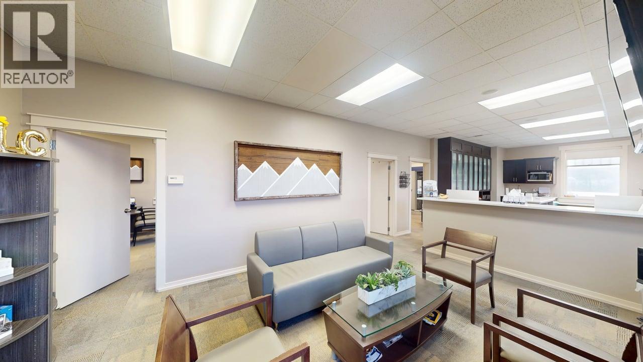 800 Baker Street, Cranbrook, British Columbia  V1C 1A2 - Photo 72 - 10384278