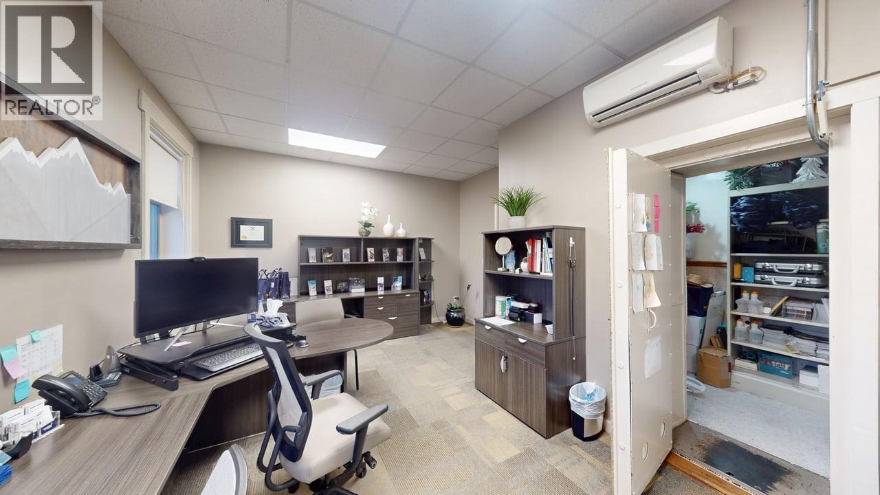 800 Baker Street, Cranbrook, British Columbia  V1C 1A2 - Photo 81 - 10384278