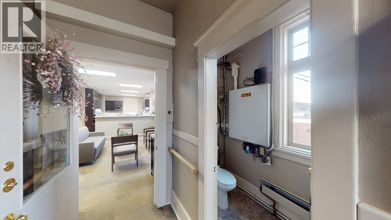 800 Baker Street, Cranbrook, British Columbia  V1C 1A2 - Photo 89 - 10384278