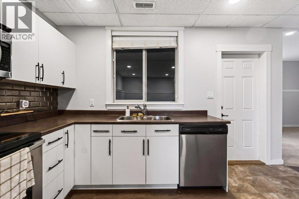 840 12 Street Se, Salmon Arm, British Columbia  V1E 0A3 - Photo 11 - 10383606