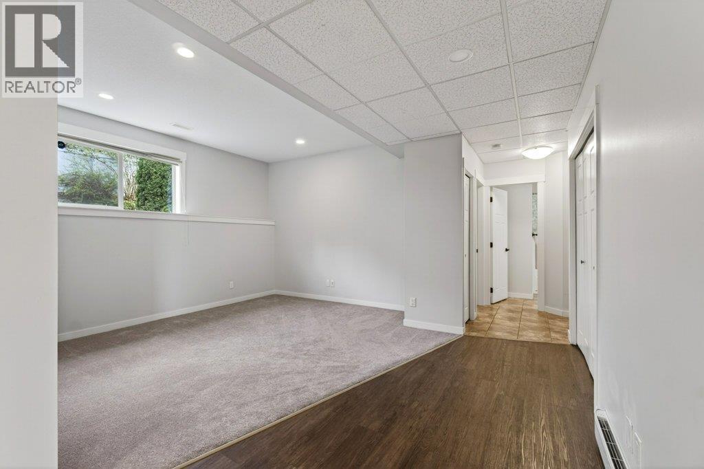 840 12 Street Se, Salmon Arm, British Columbia  V1E 0A3 - Photo 13 - 10383606