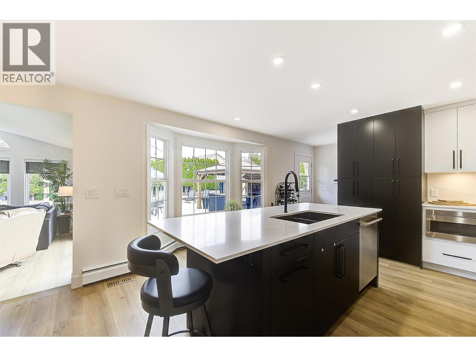 664 Berk Court, Kelowna, British Columbia  V1W 1T9 - Photo 10 - 10384042