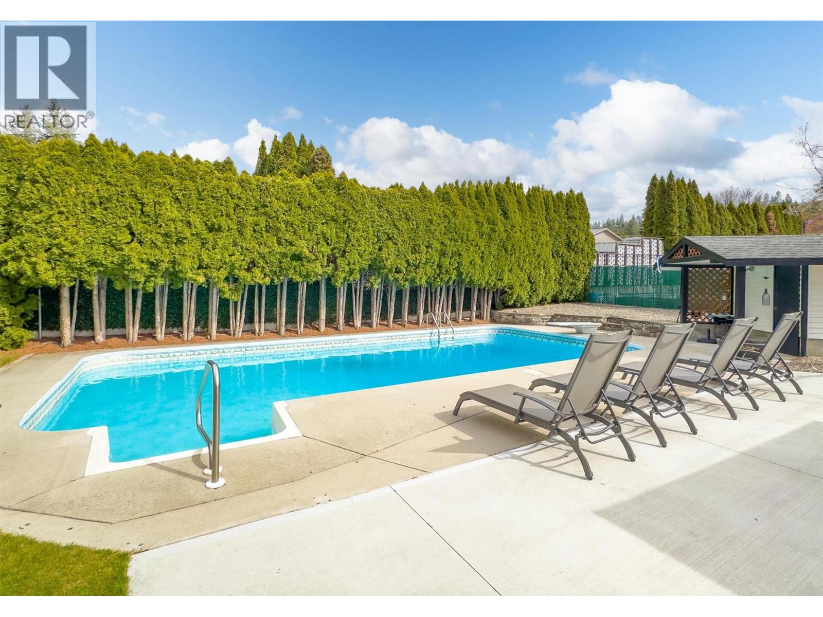 664 Berk Court, Kelowna, British Columbia  V1W 1T9 - Photo 28 - 10384042