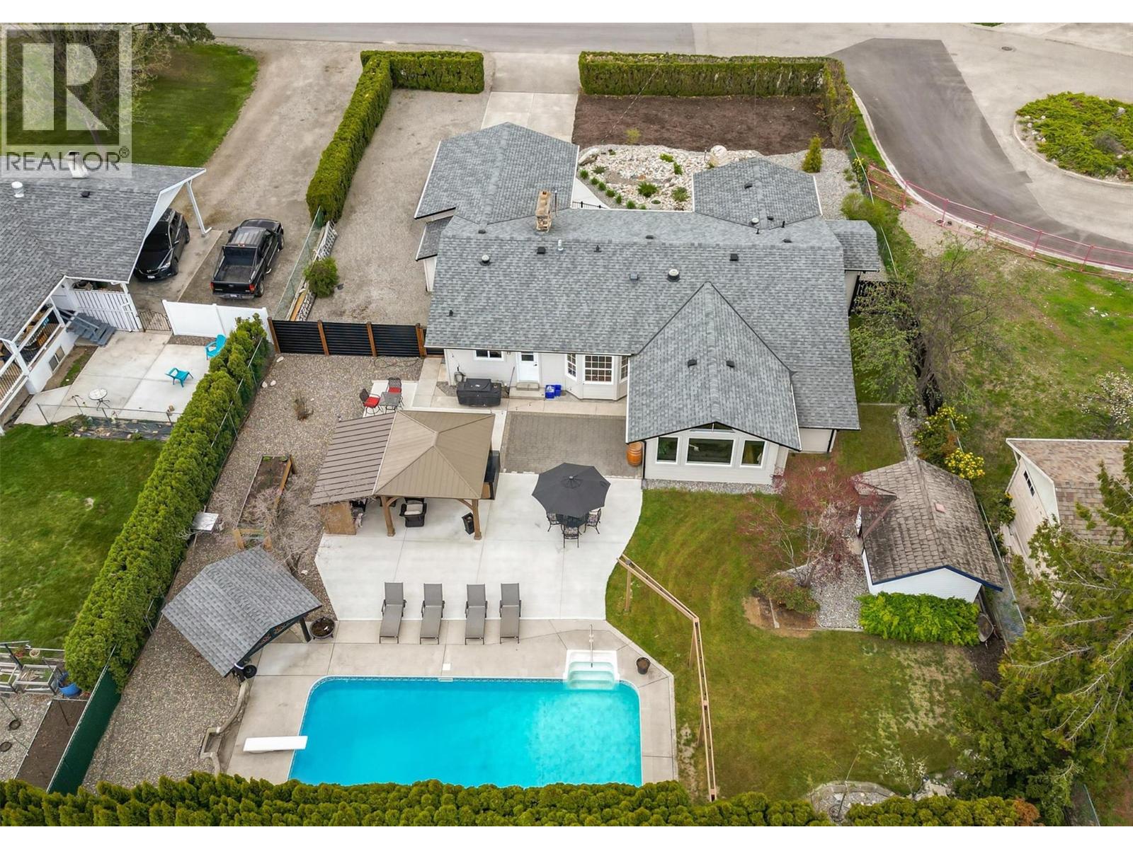 664 Berk Court, Kelowna, British Columbia  V1W 1T9 - Photo 47 - 10384042