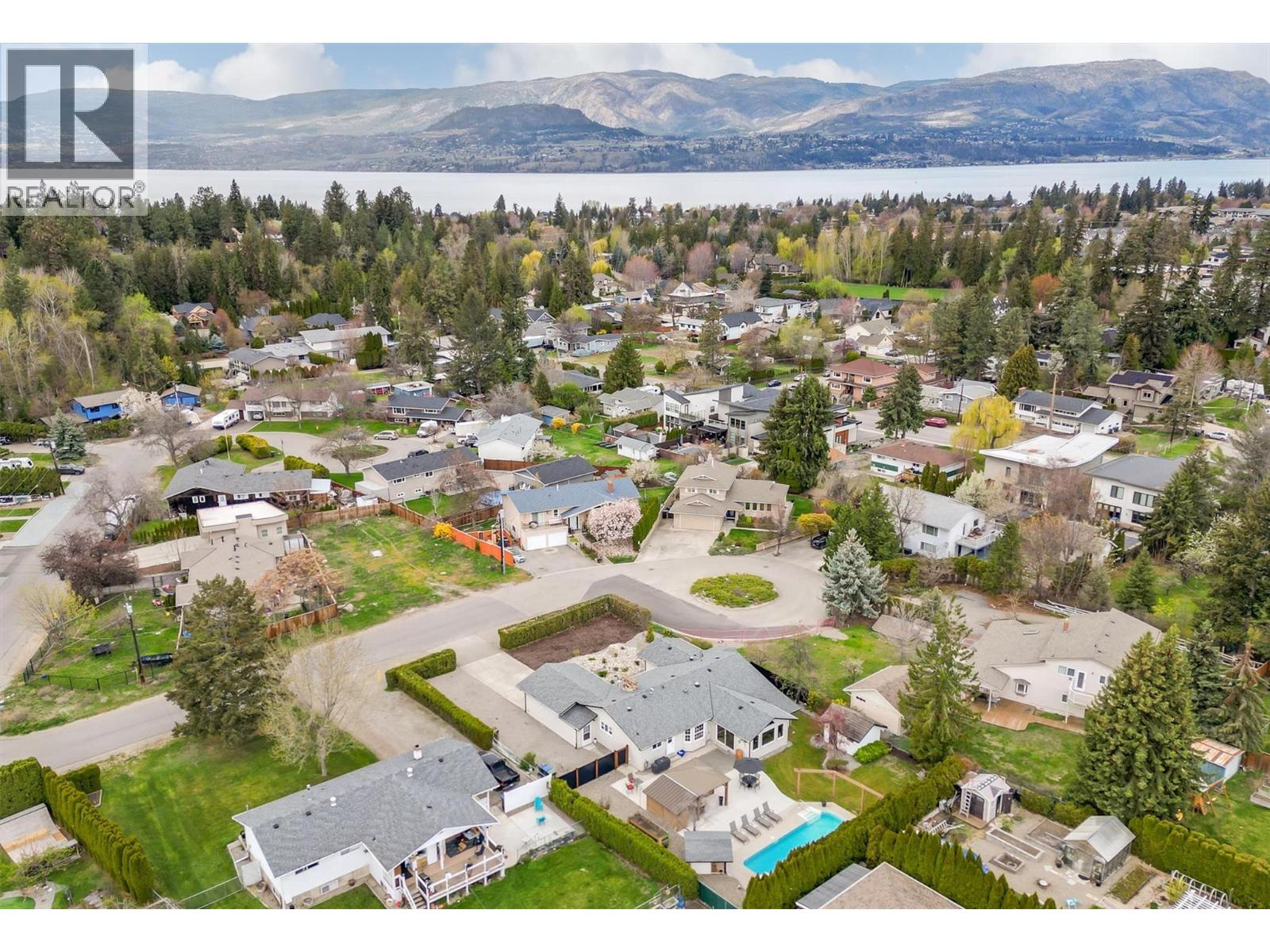 664 Berk Court, Kelowna, British Columbia  V1W 1T9 - Photo 48 - 10384042