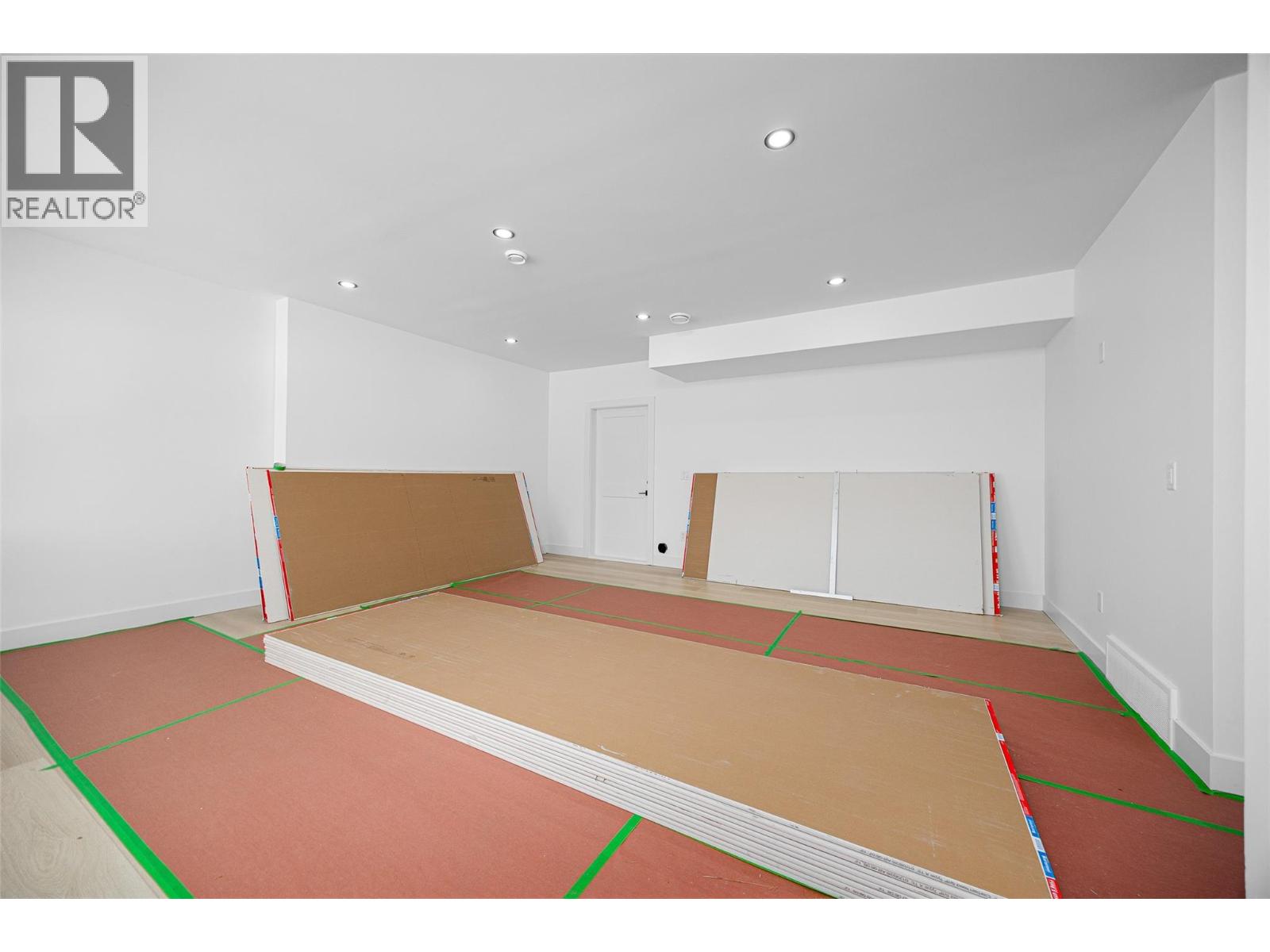 2163 Kentucky Crescent, Kelowna, British Columbia  V1P 0A2 - Photo 56 - 10383832