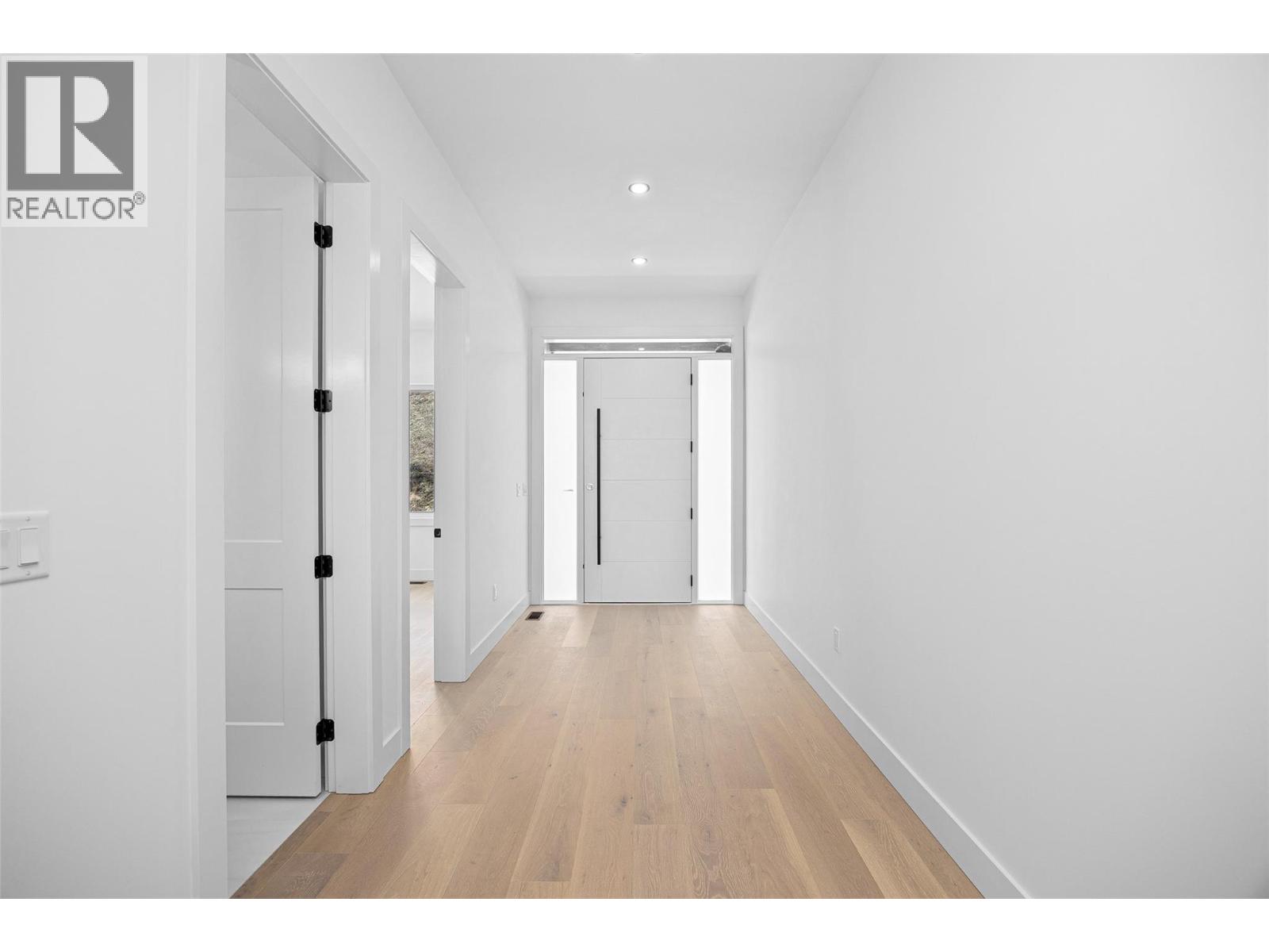 2163 Kentucky Crescent, Kelowna, British Columbia  V1P 0A2 - Photo 9 - 10383832