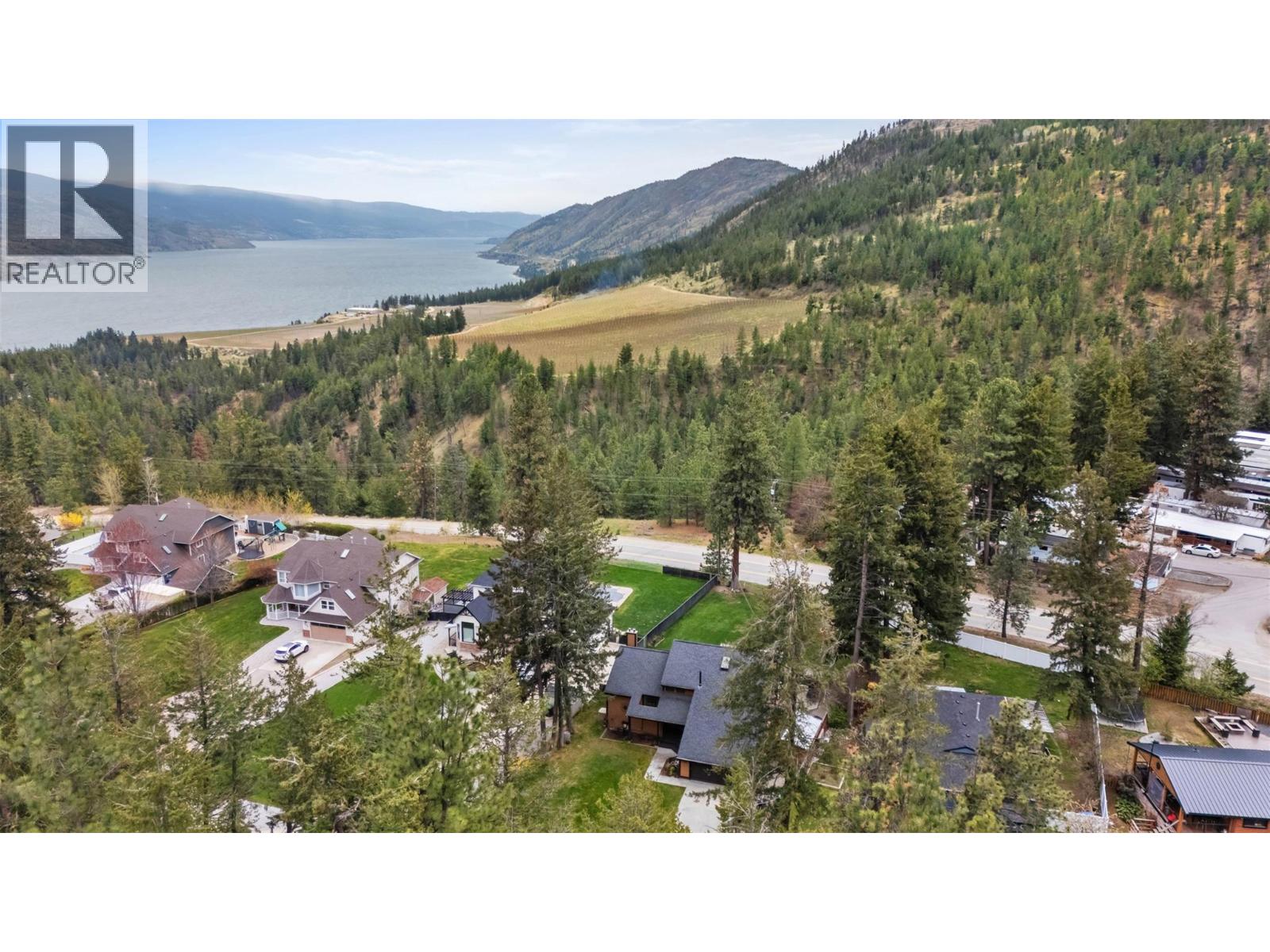 5305 Bradbury Street, Peachland, British Columbia  V0H 1X8 - Photo 1 - 10383587