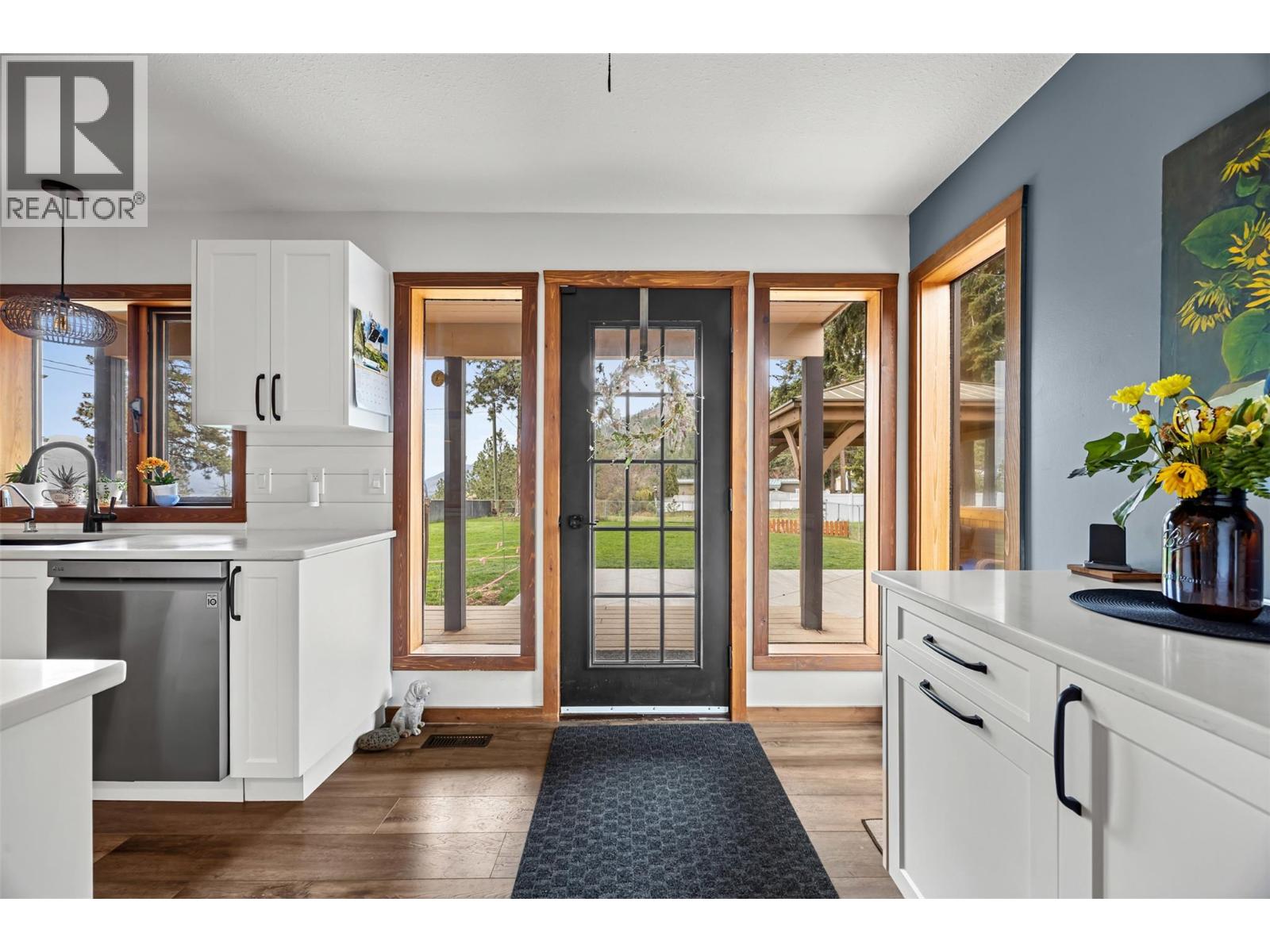 5305 Bradbury Street, Peachland, British Columbia  V0H 1X8 - Photo 12 - 10383587