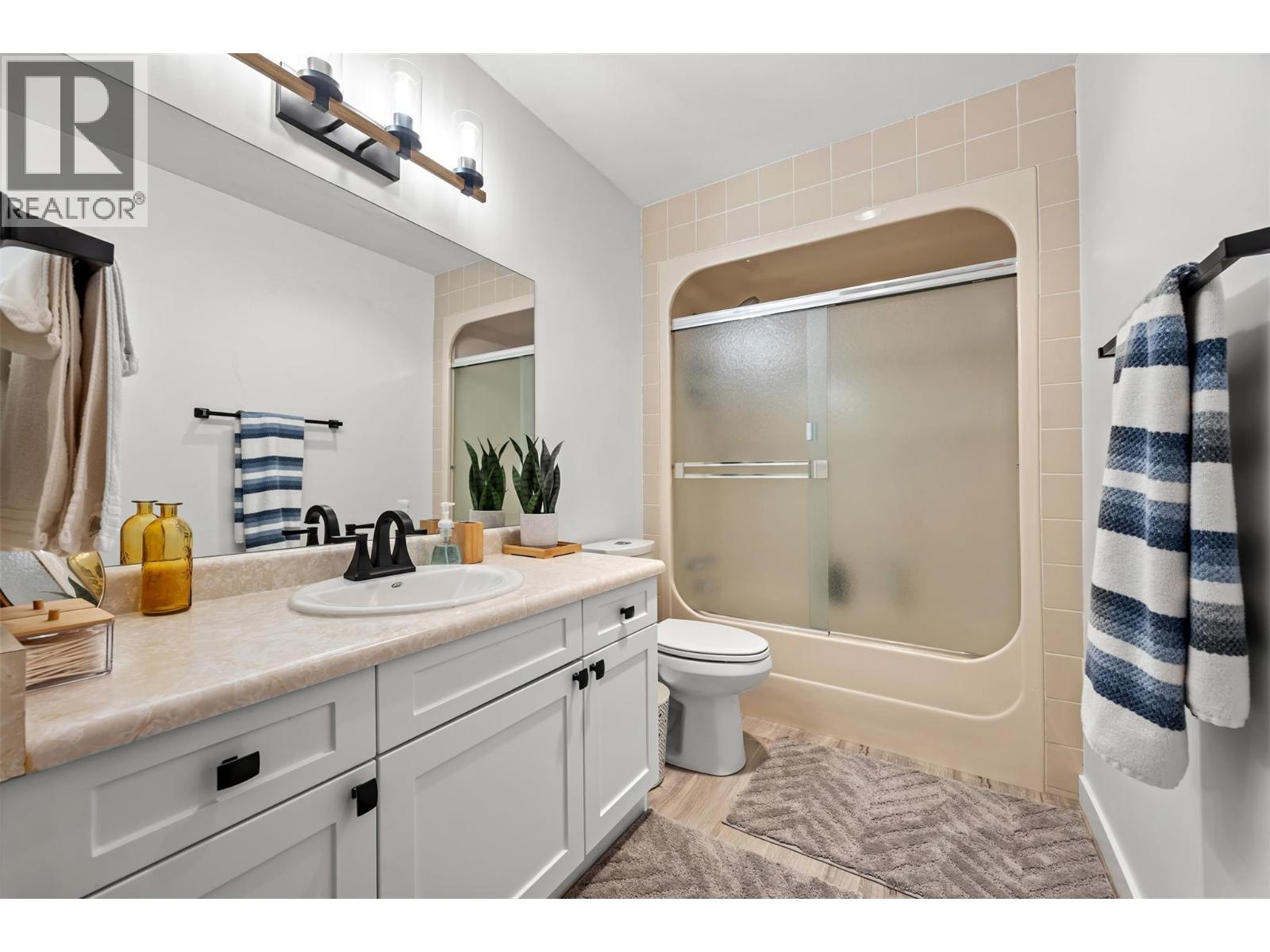 5305 Bradbury Street, Peachland, British Columbia  V0H 1X8 - Photo 36 - 10383587