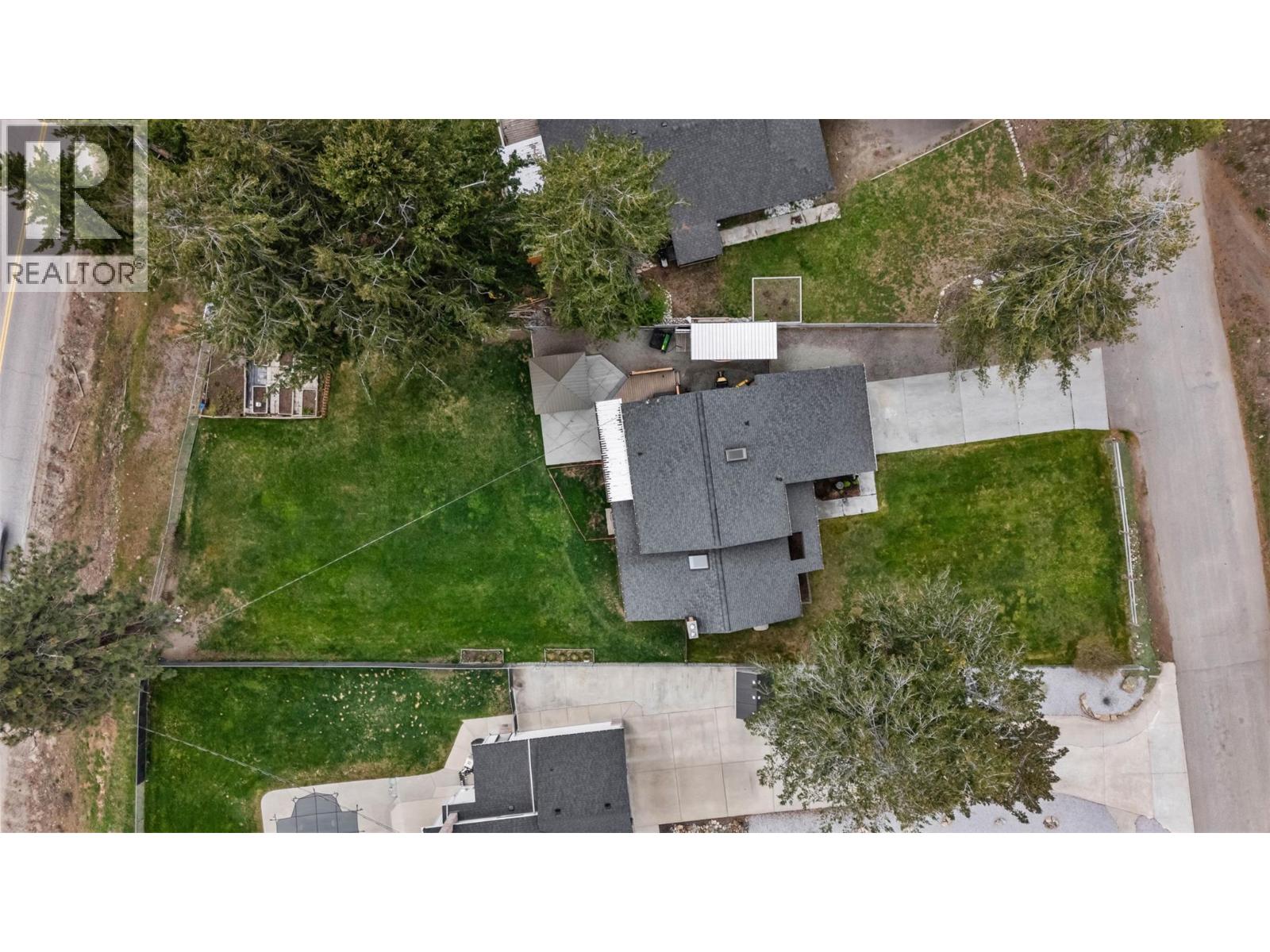 5305 Bradbury Street, Peachland, British Columbia  V0H 1X8 - Photo 41 - 10383587