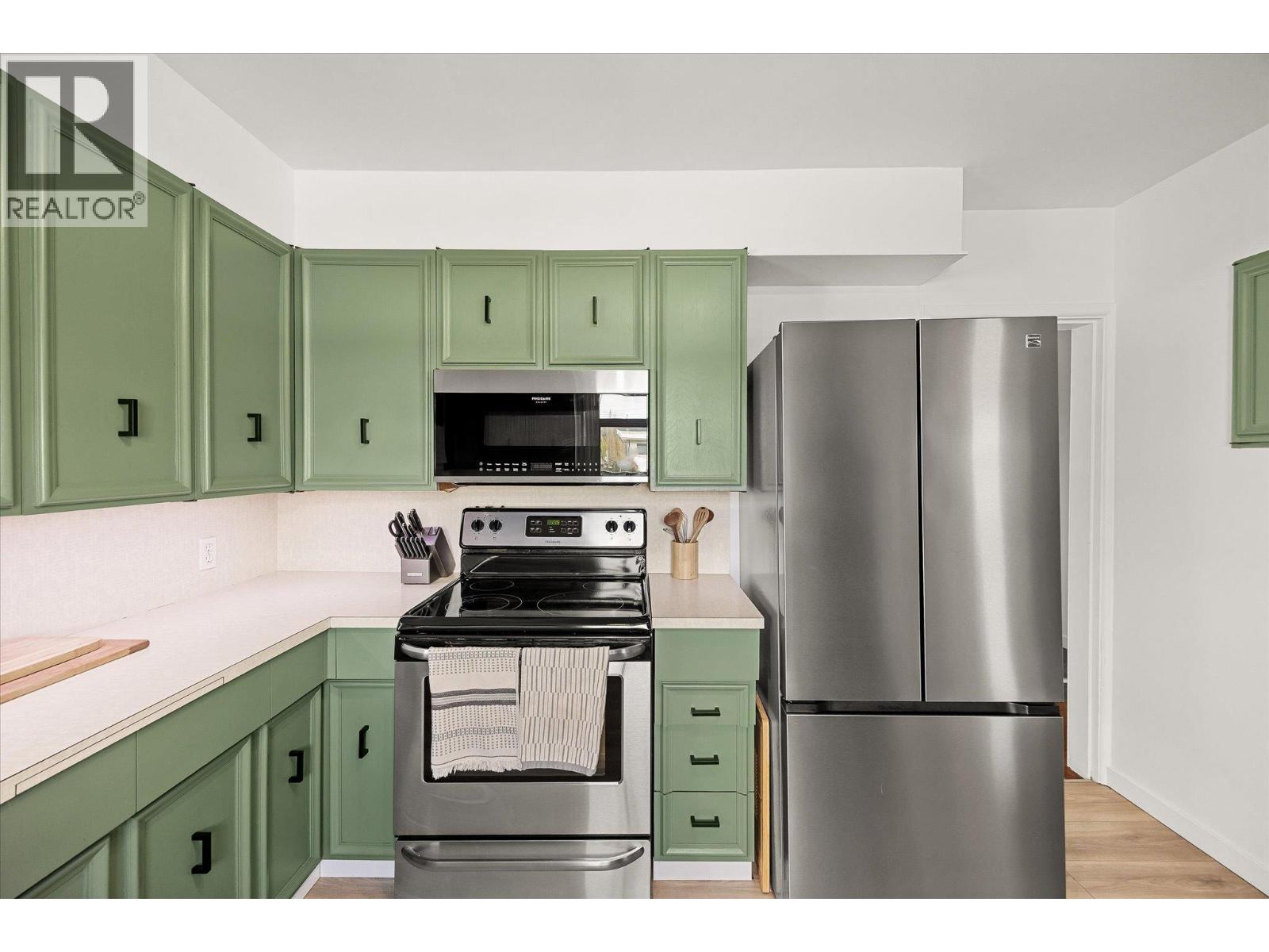 1614 Bernard Avenue, Kelowna, British Columbia  V1Y 6R9 - Photo 12 - 10384287