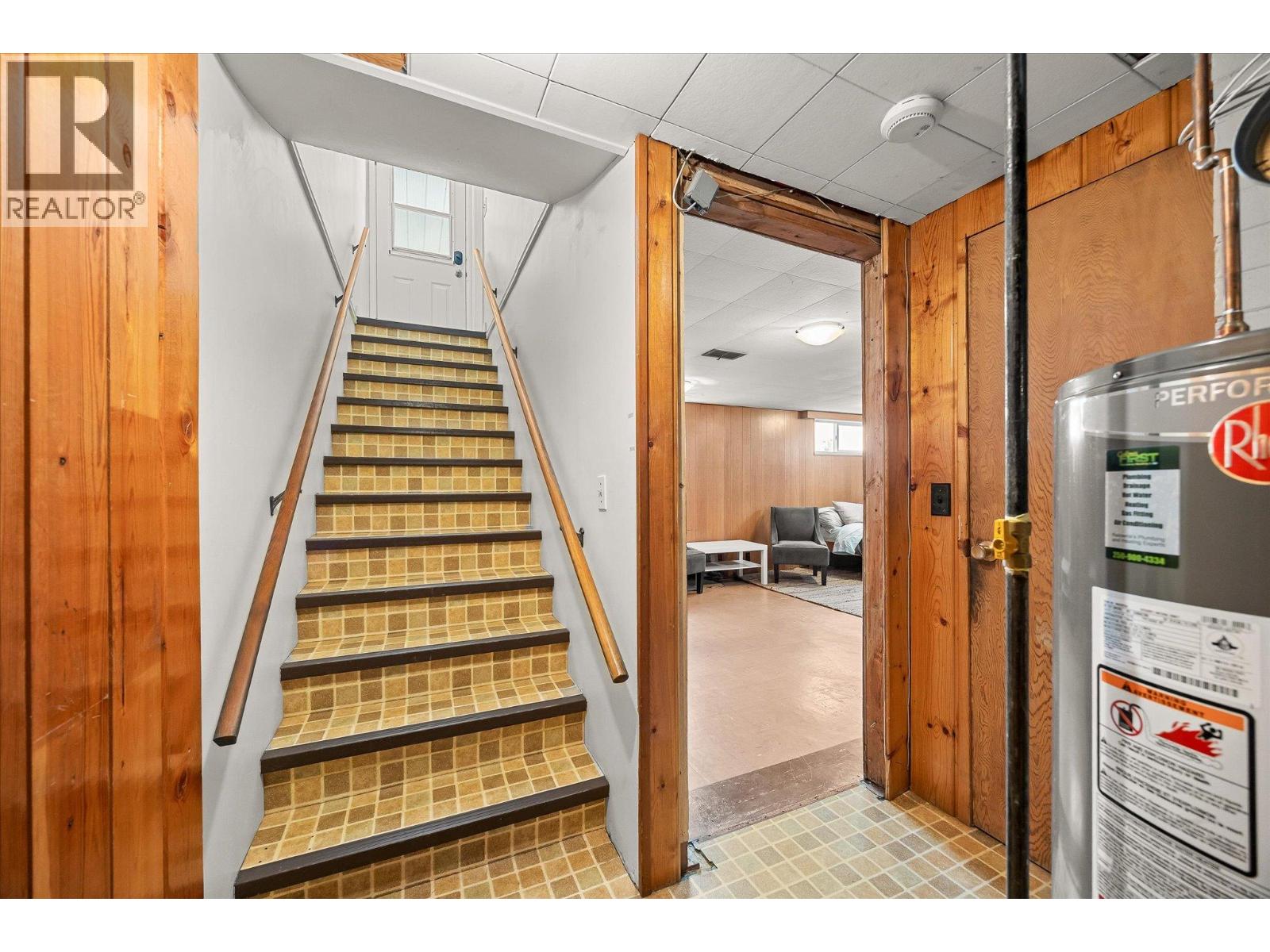 1614 Bernard Avenue, Kelowna, British Columbia  V1Y 6R9 - Photo 22 - 10384287