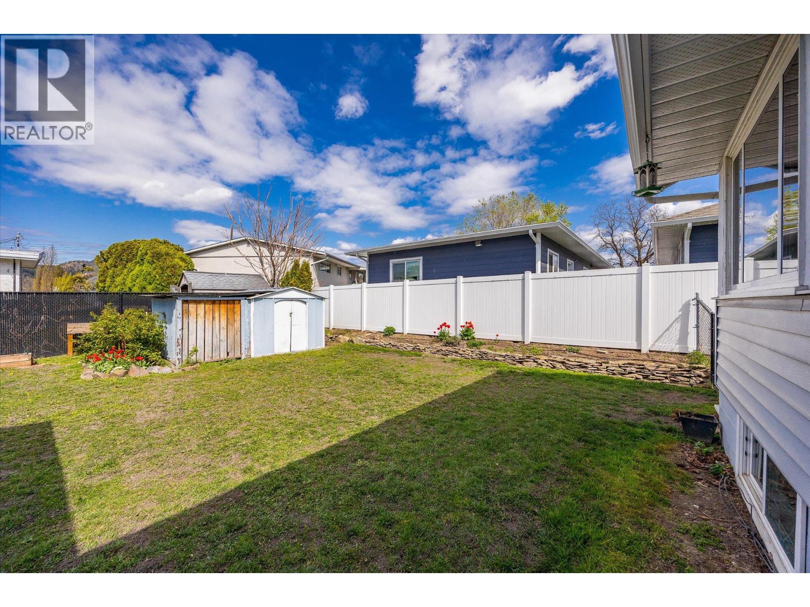 1614 Bernard Avenue, Kelowna, British Columbia  V1Y 6R9 - Photo 42 - 10384287