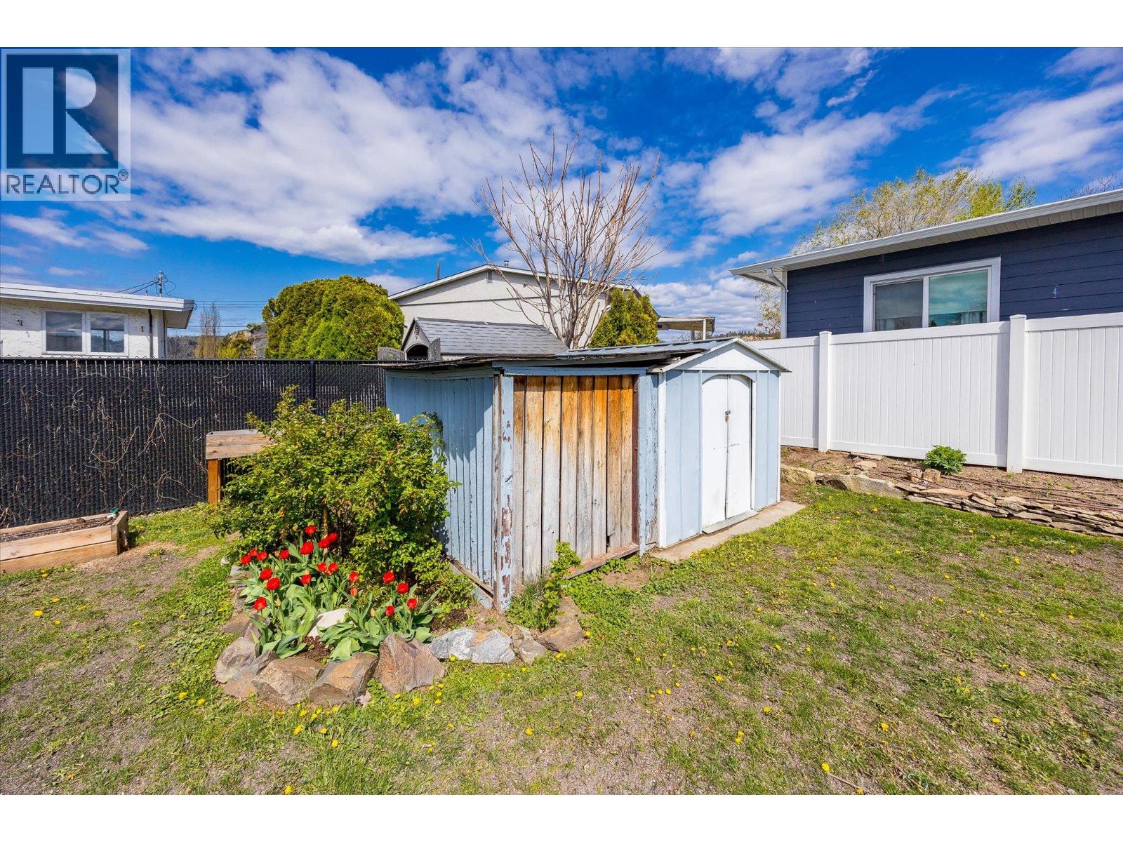 1614 Bernard Avenue, Kelowna, British Columbia  V1Y 6R9 - Photo 44 - 10384287